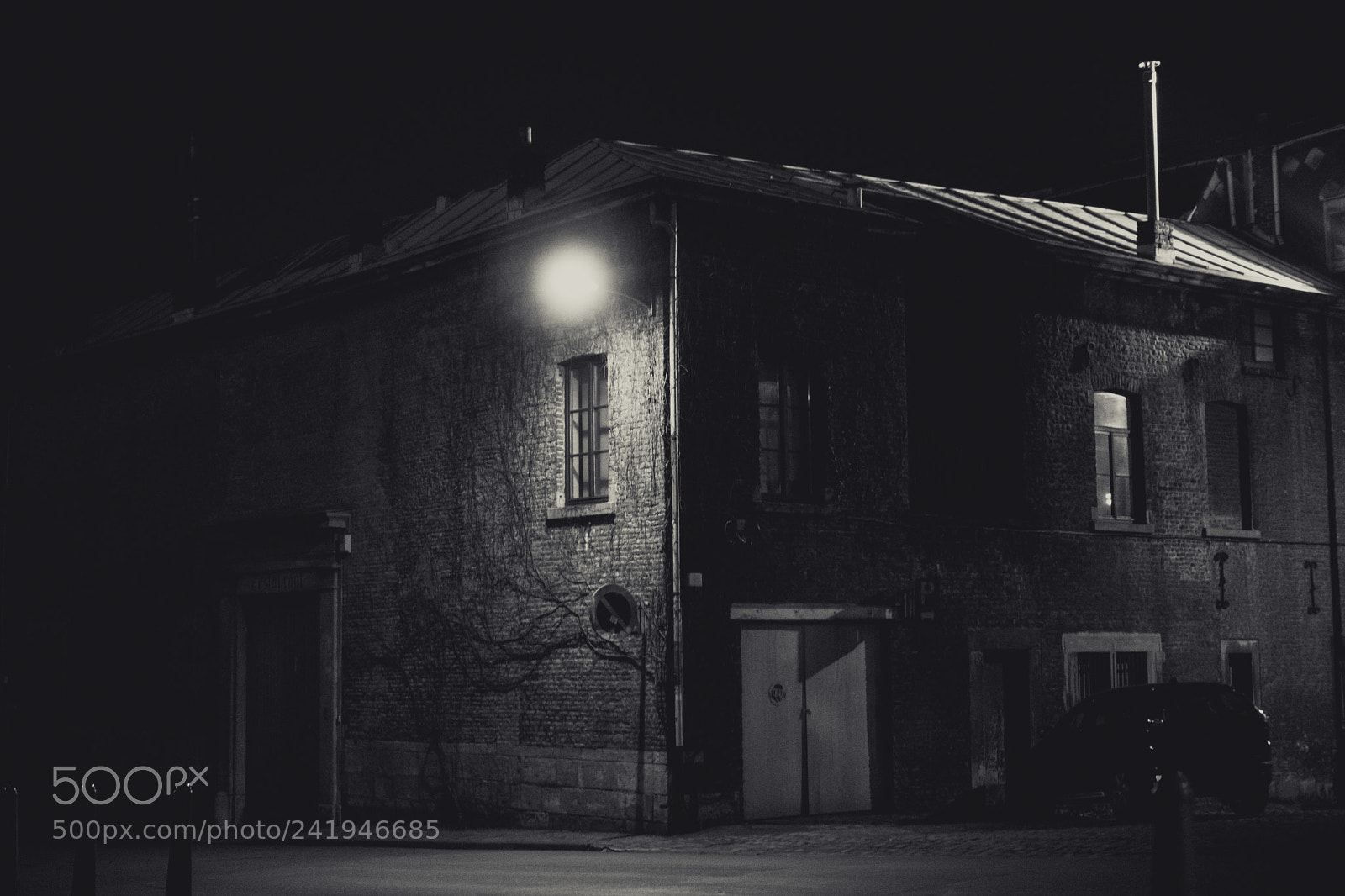 Sony a6300 sample photo. Liège by night photography