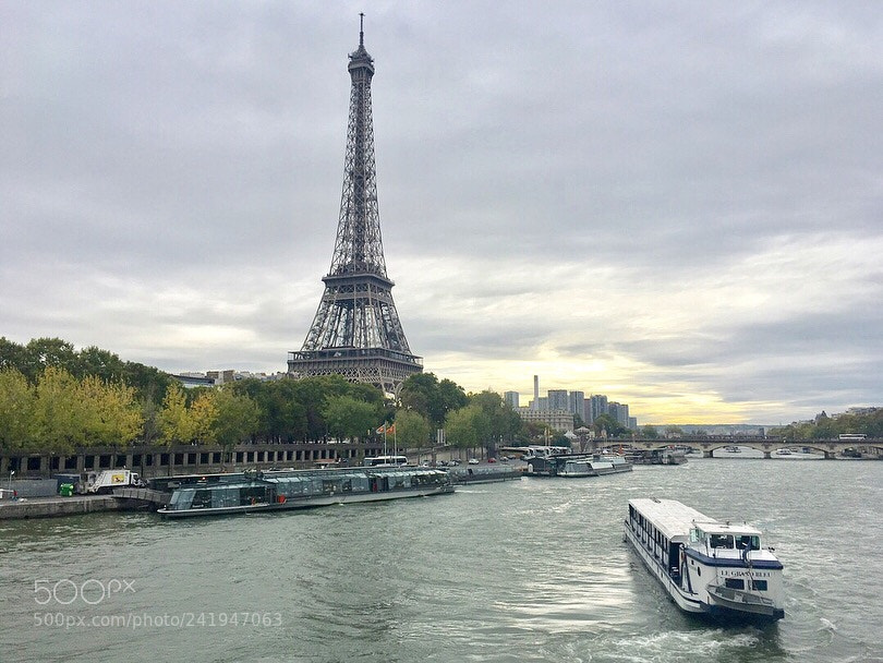 Apple iPhone 6s Plus sample photo. Take me to paris photography
