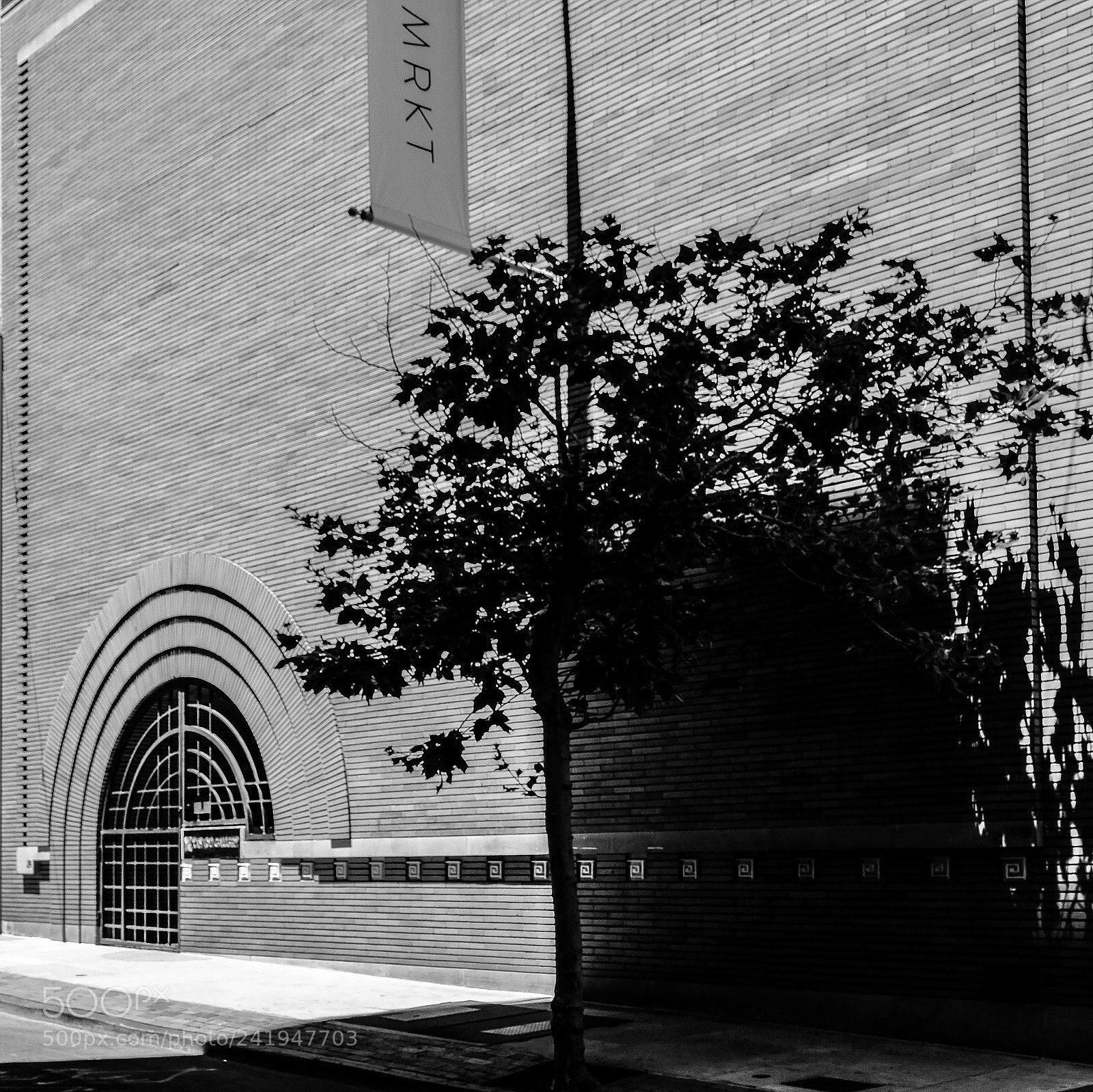Fujifilm X-T1 sample photo. Arch door photography