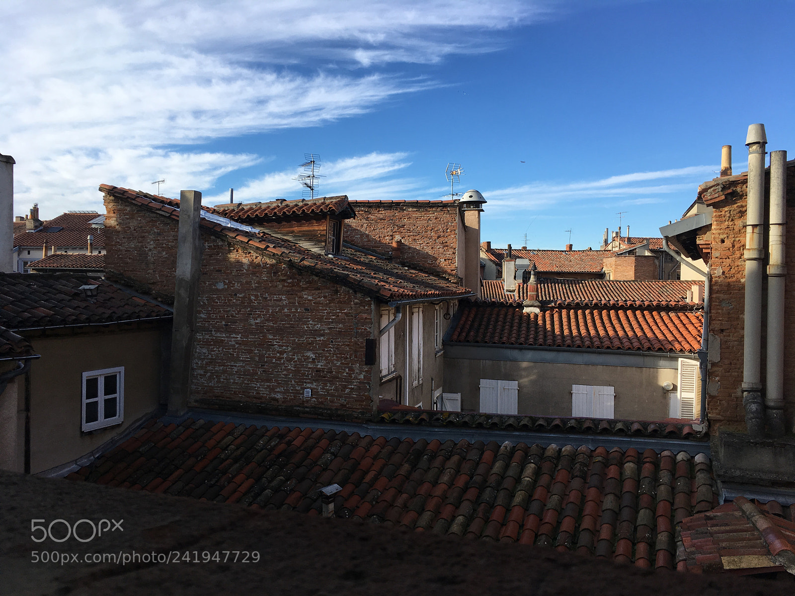 Apple iPhone SE sample photo. Toulouse rooftop photography