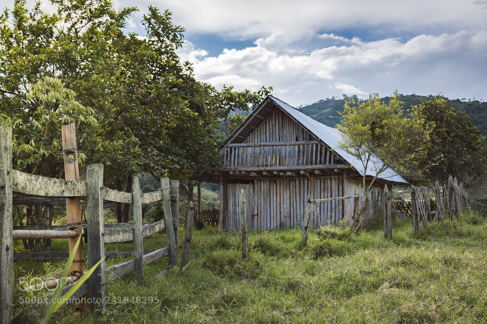 Nikon D5500 sample photo. Old cabin photography