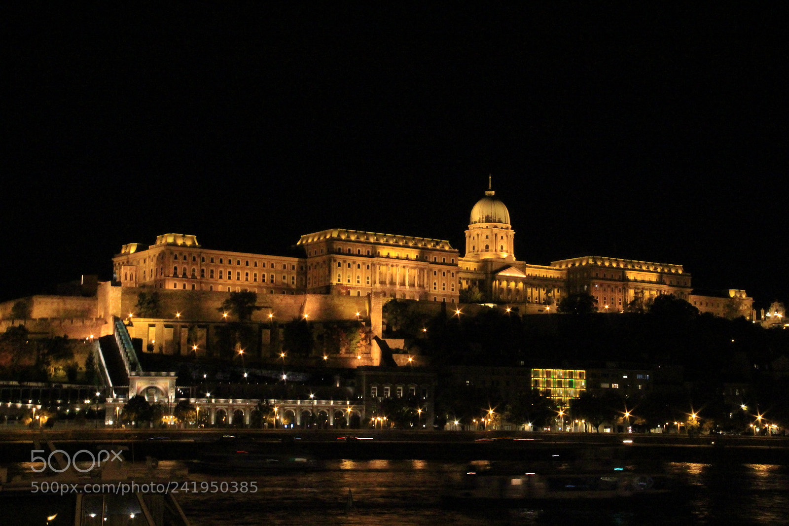 Canon EOS 100D (EOS Rebel SL1 / EOS Kiss X7) sample photo. Buda castle at night photography