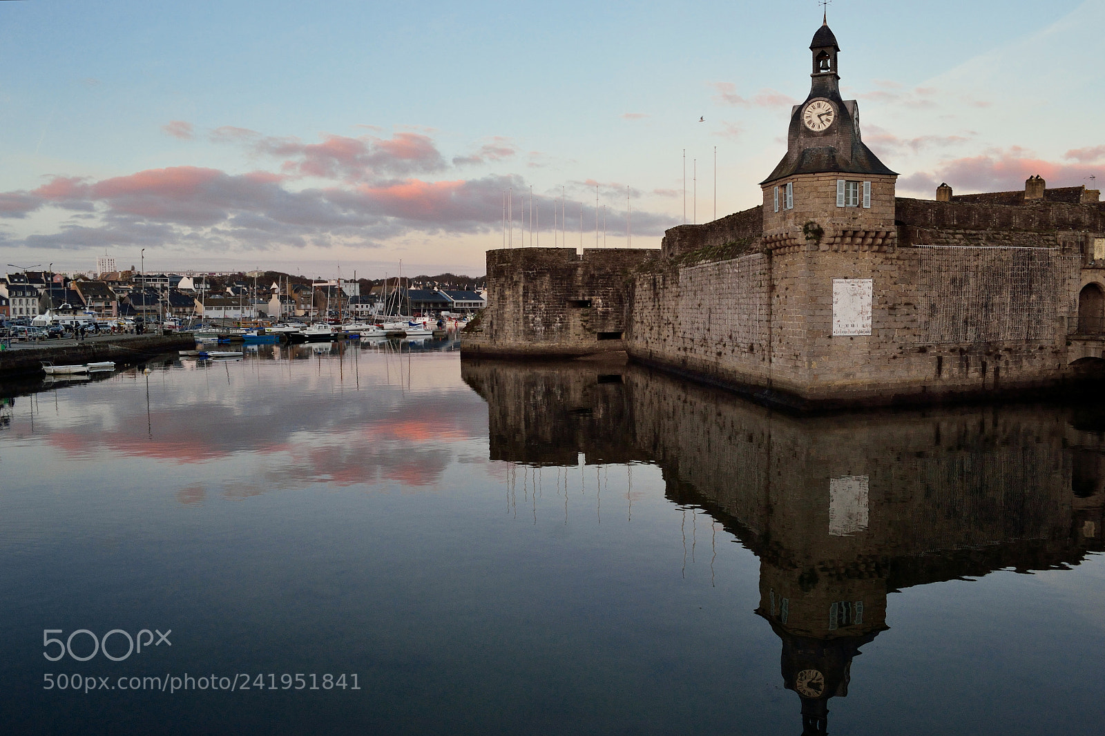 Nikon D3100 sample photo. Ville close de concarneau photography