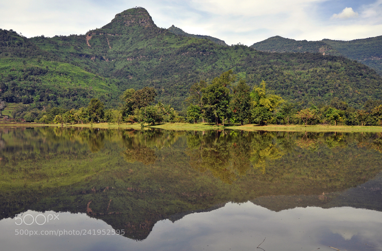 Nikon D5000 sample photo. Mirror photography
