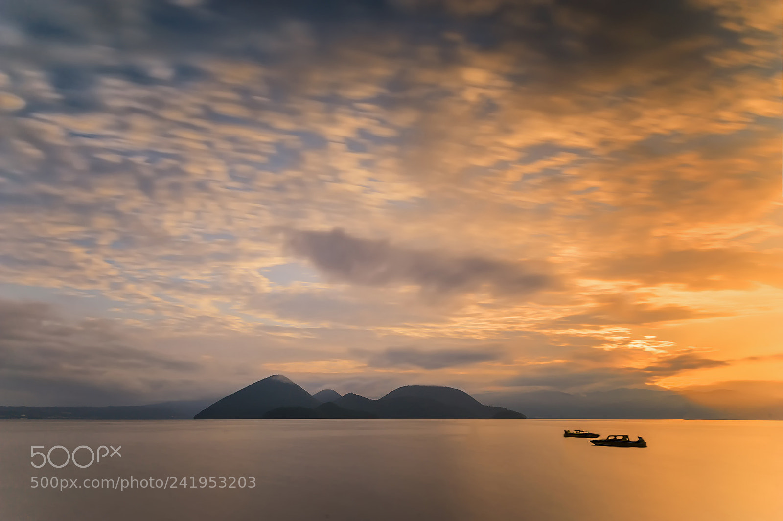 Nikon D700 sample photo. Sunrise in lake toya photography