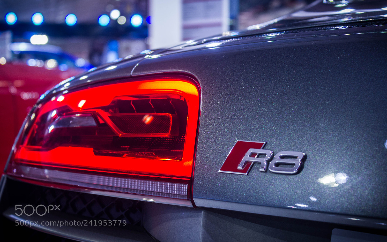 Canon EOS 550D (EOS Rebel T2i / EOS Kiss X4) sample photo. Audi r8 tail light photography