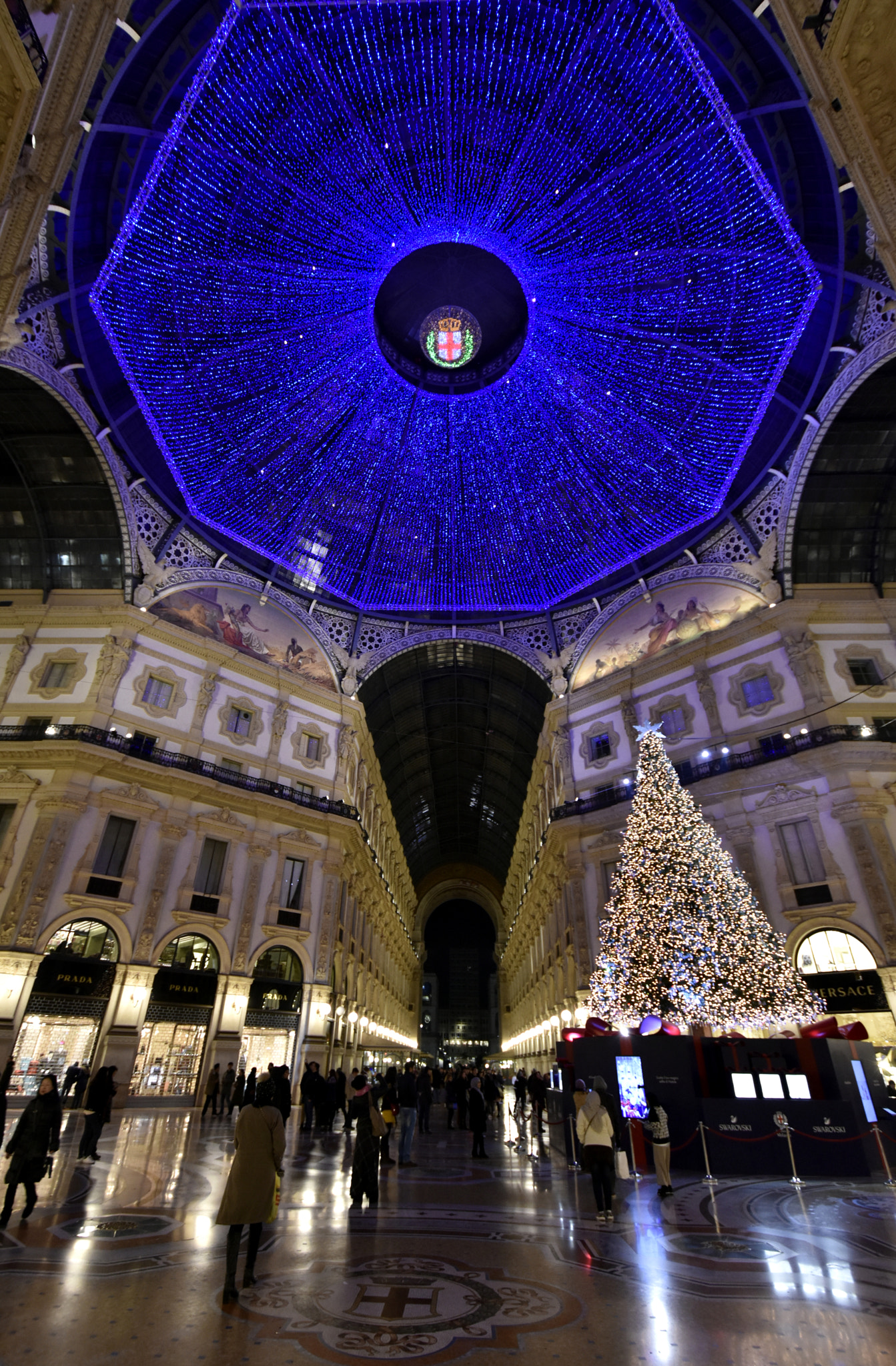 Nikon D7200 sample photo. Milan in december photography