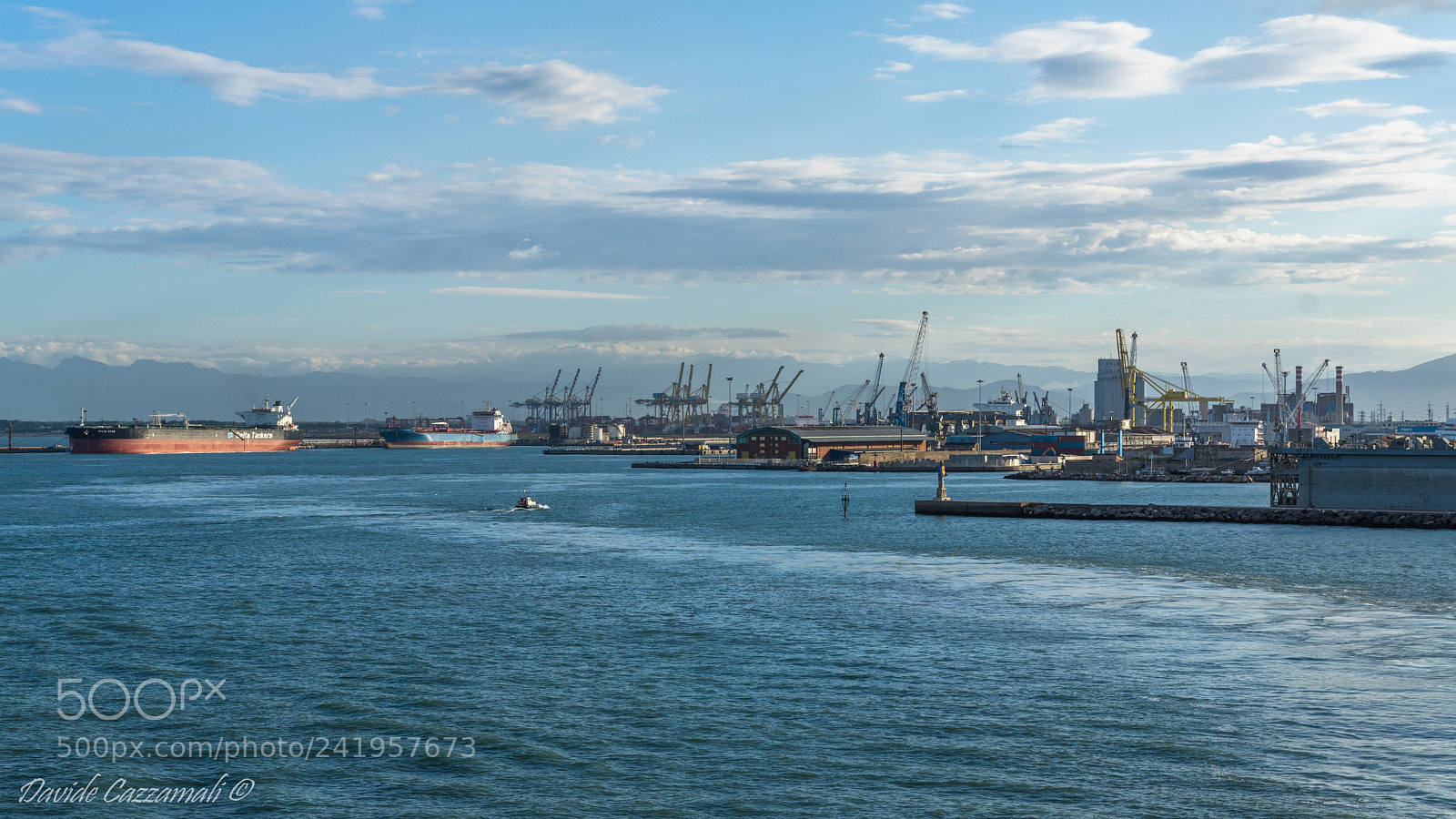 Pentax K-3 sample photo. Porto di livorno photography