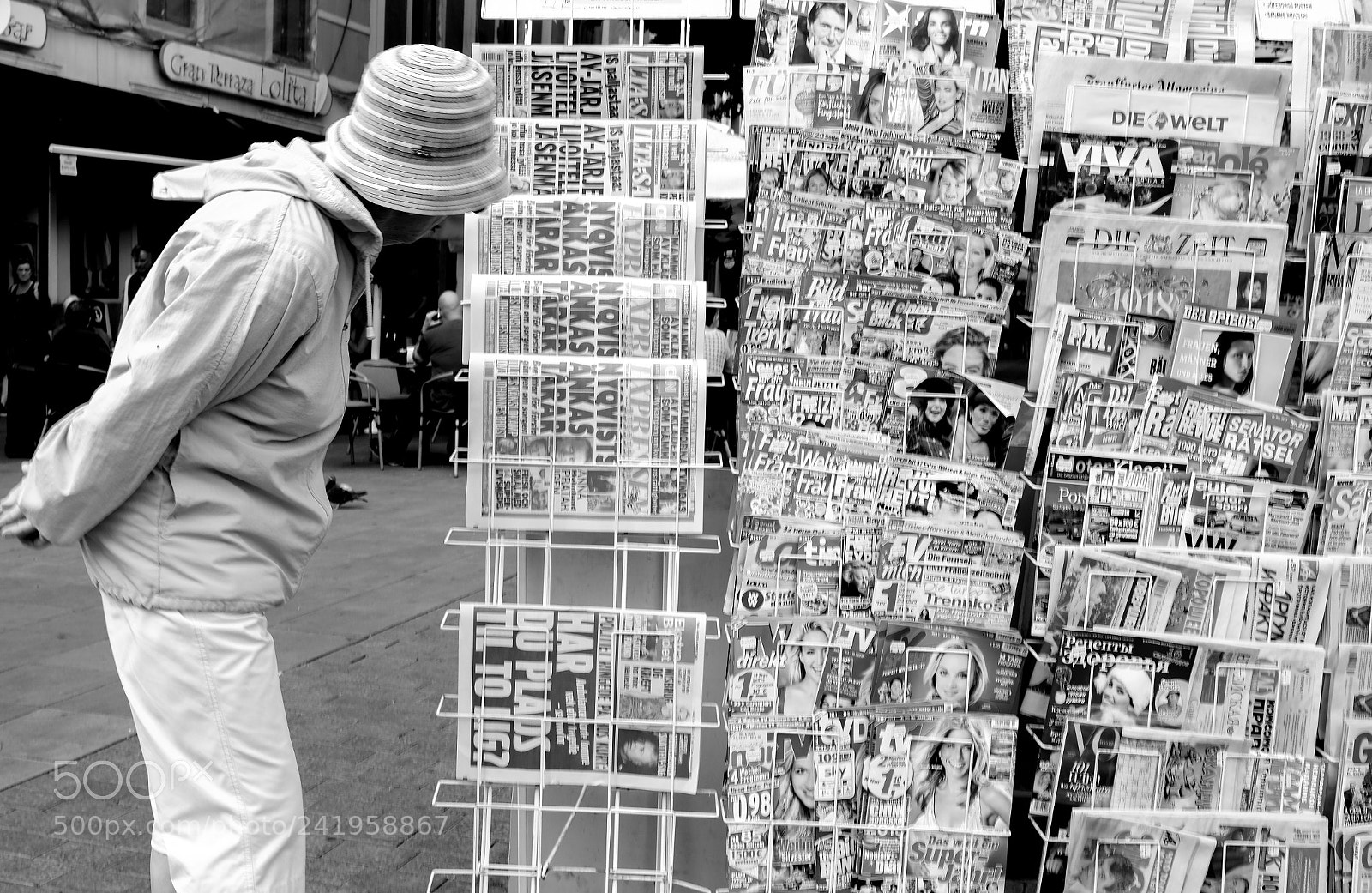 Fujifilm X-T20 sample photo. Old news photography