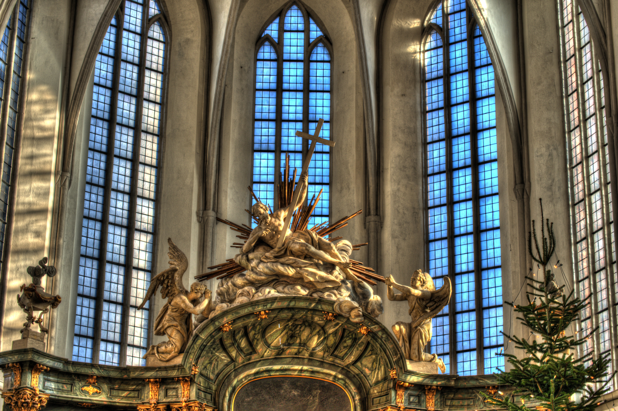 Nikon D800 sample photo. Christmas at the altar photography