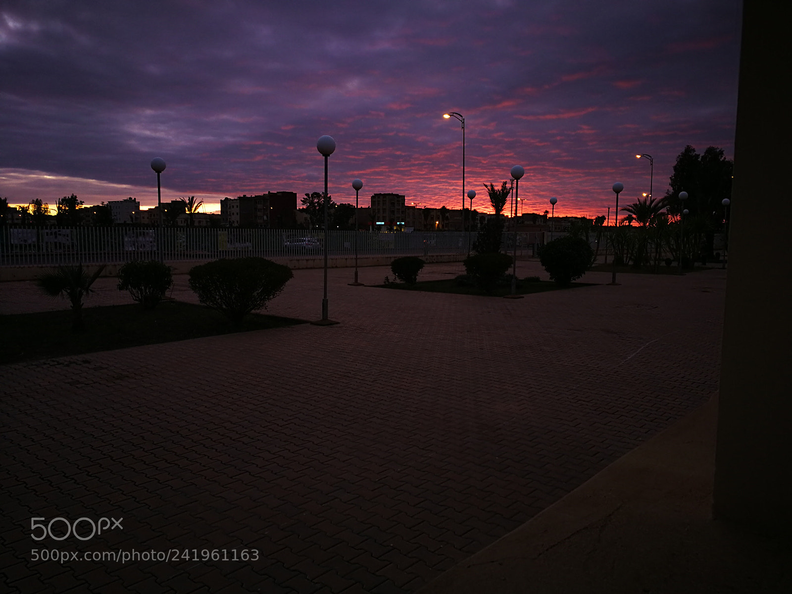 HUAWEI P10 sample photo. Redsky photography