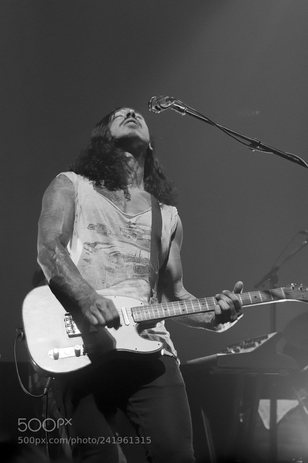Canon EOS 200D (EOS Rebel SL2 / EOS Kiss X9) sample photo. Noah gundersen - vancouver photography