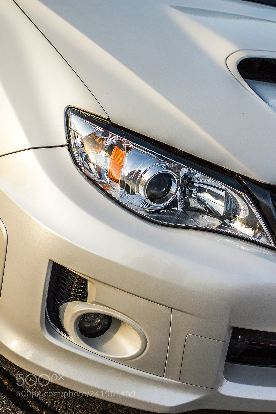 Canon EOS 550D (EOS Rebel T2i / EOS Kiss X4) sample photo. Subaru wrx sti headlight photography