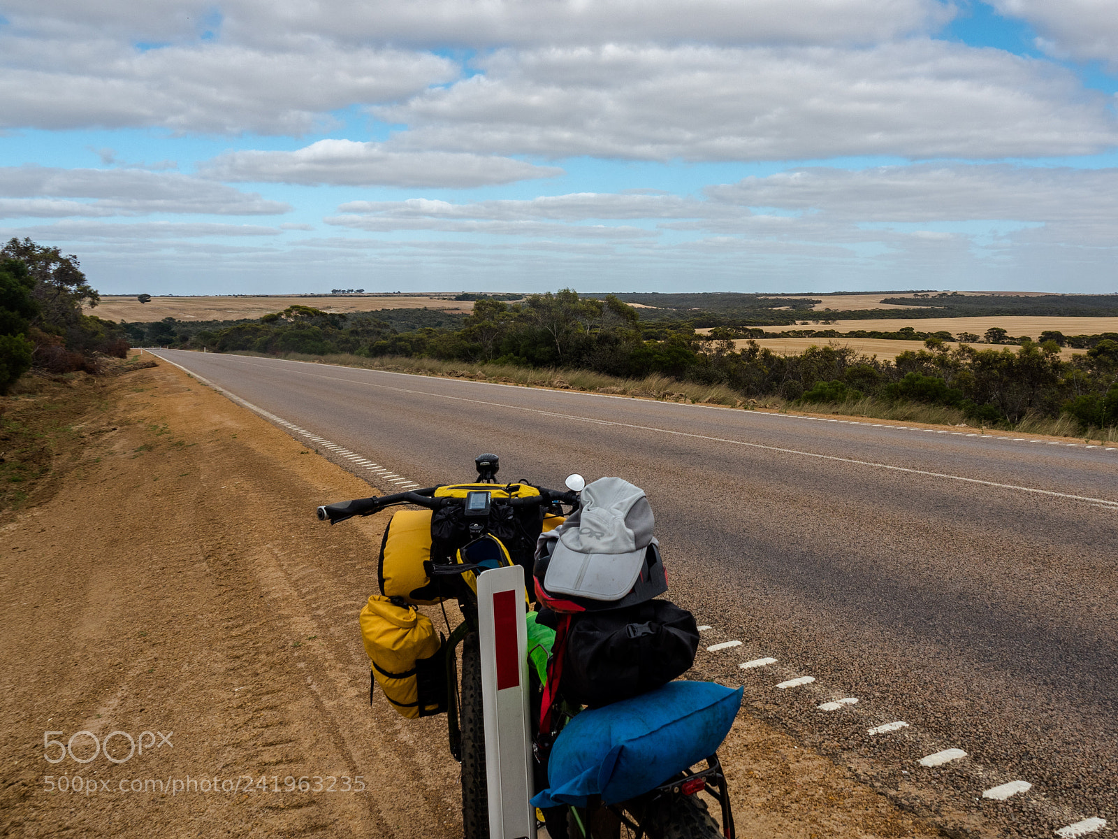 Olympus OM-D E-M5 II sample photo. South coast highway day photography