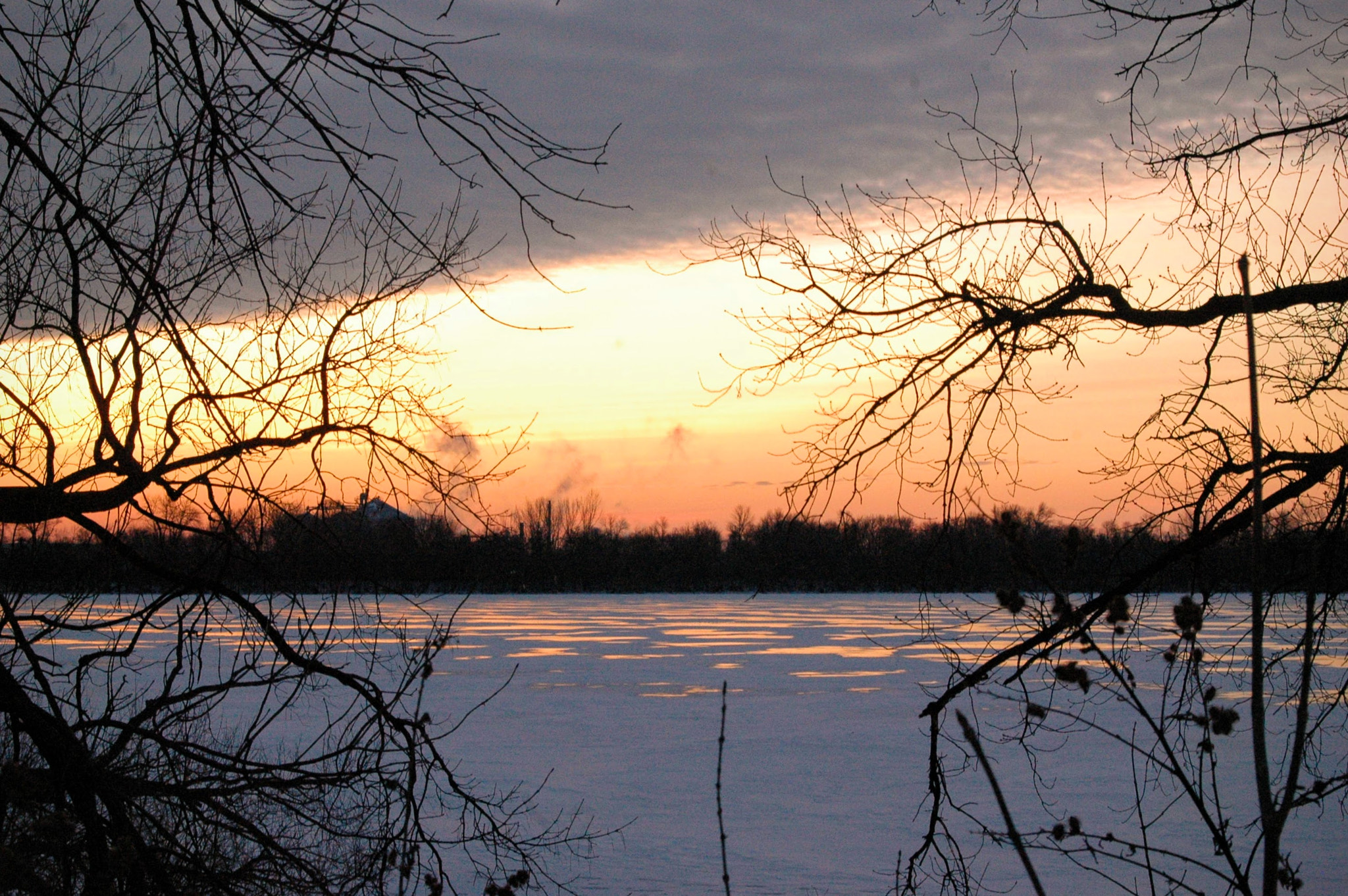 Nikon D70 sample photo. Predawn over a frozen lake photography