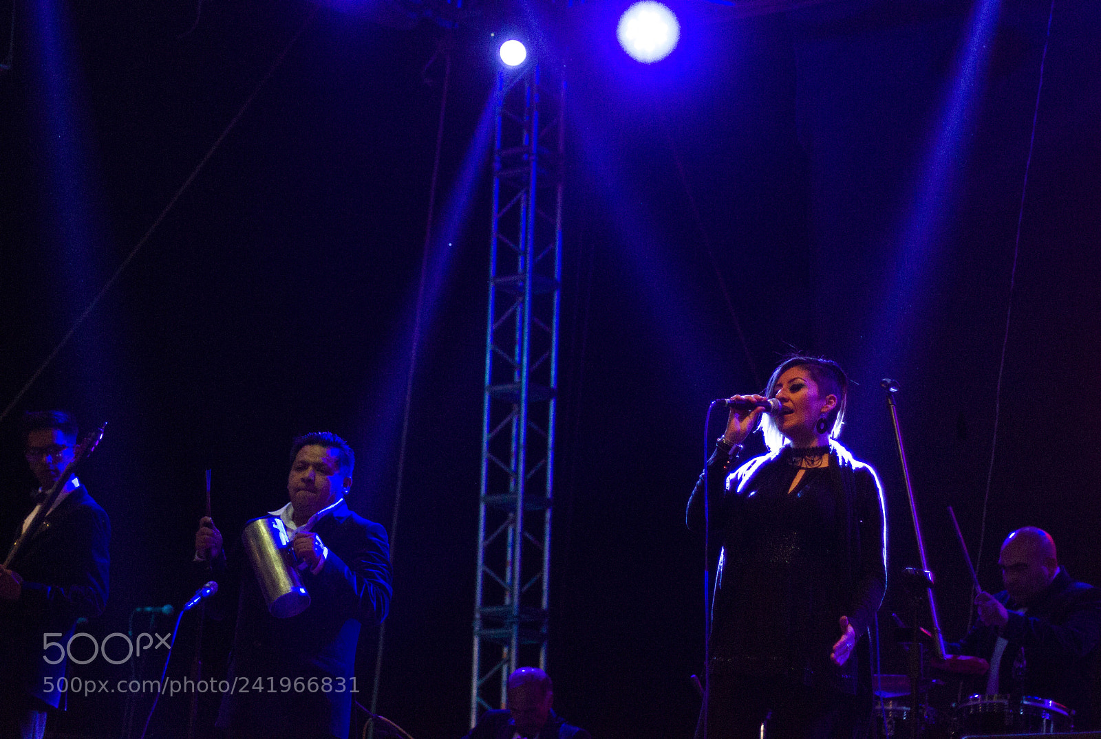 Canon EOS 550D (EOS Rebel T2i / EOS Kiss X4) sample photo. Vocalista photography