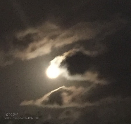 Apple iPhone 6 sample photo. Moon overcast photography