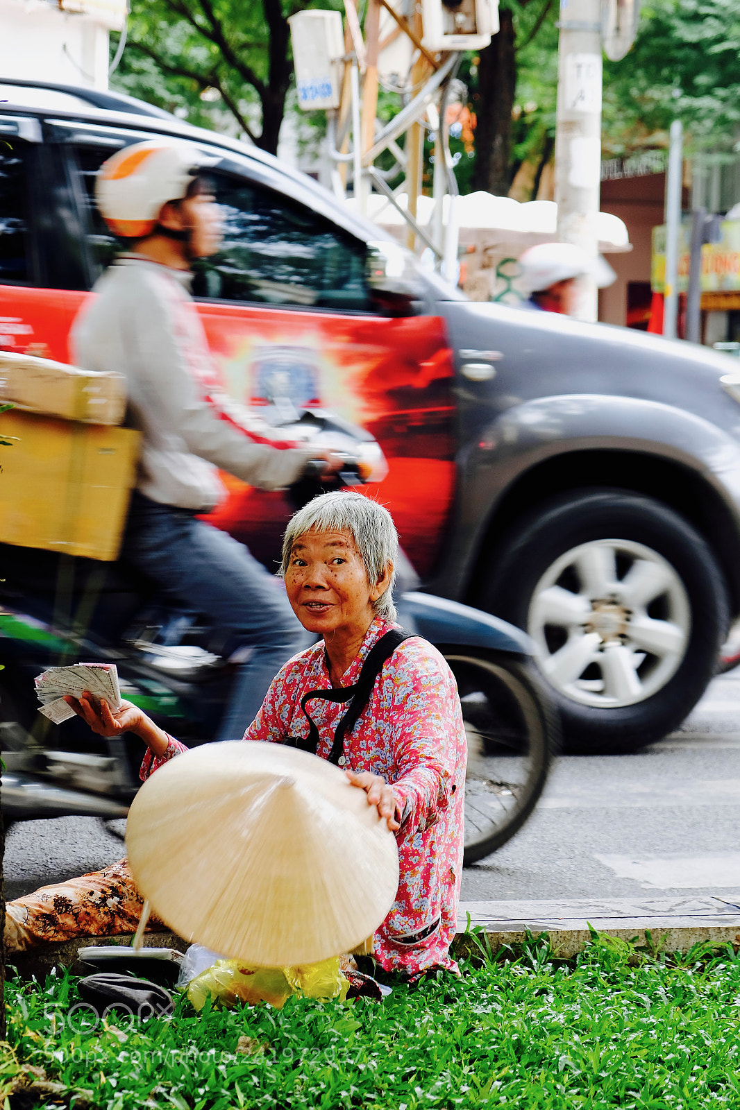 Fujifilm X-T20 sample photo. Lottery ticket vendor photography
