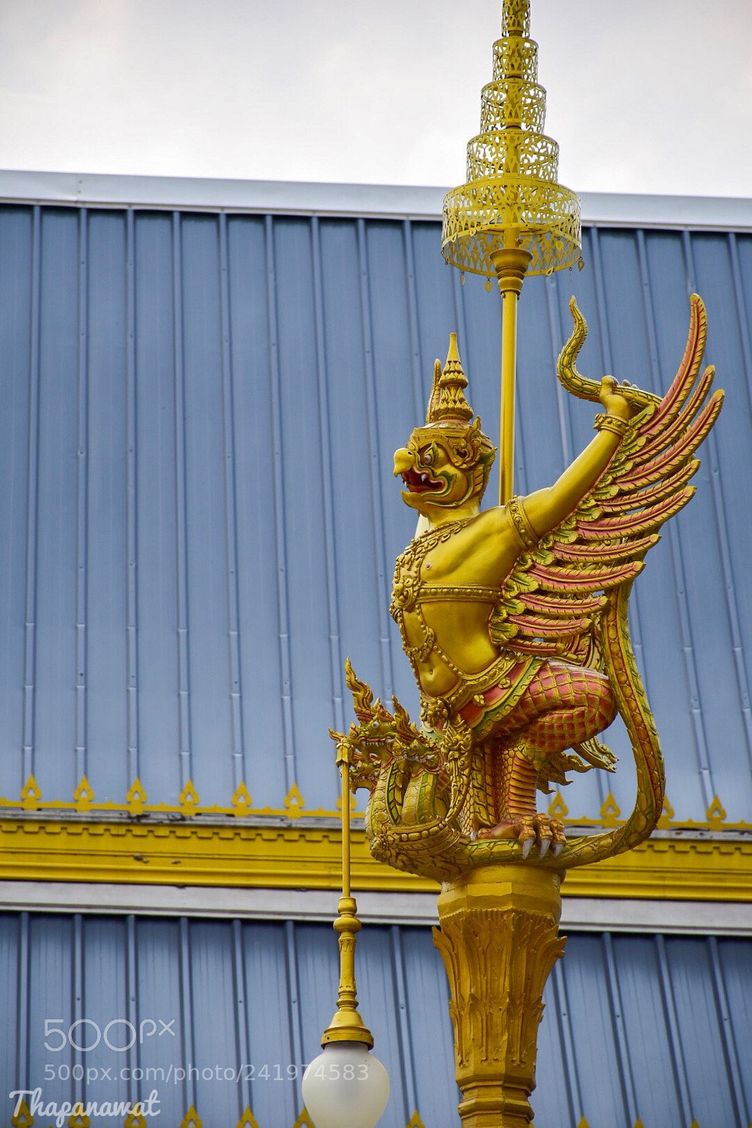 Nikon D5500 sample photo. Garuda stopped naga photography
