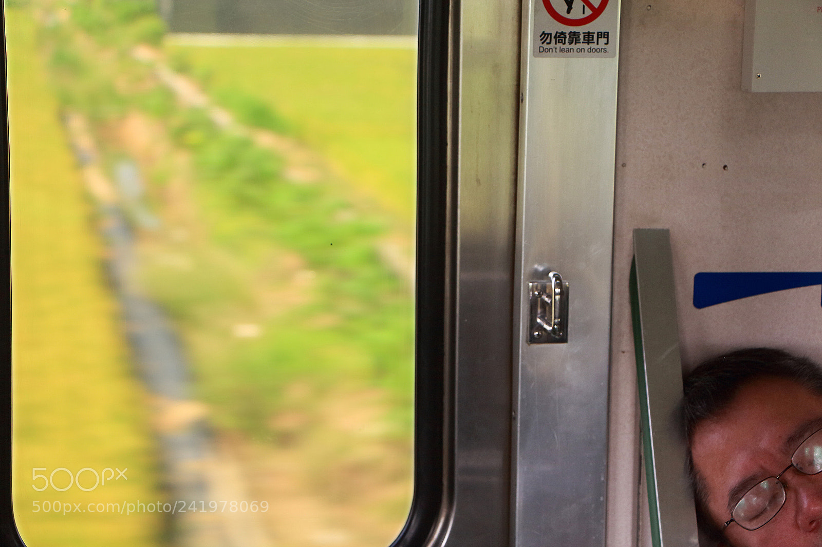 Canon EOS 650D (EOS Rebel T4i / EOS Kiss X6i) sample photo. #commuters photography