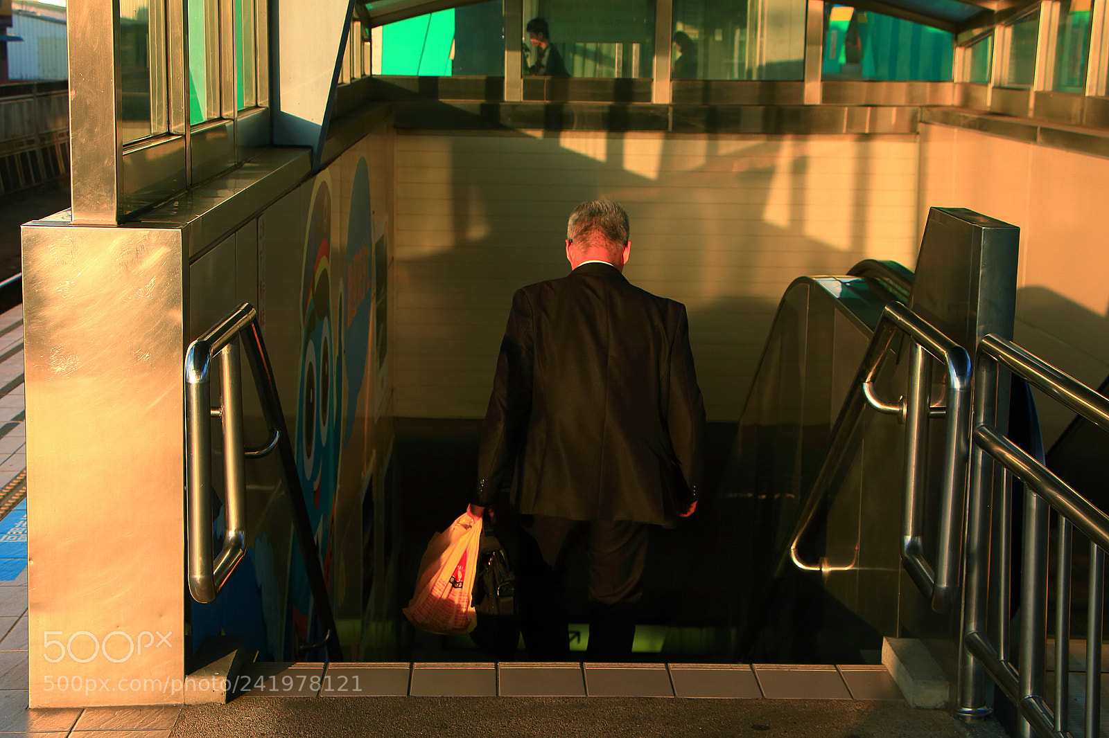 Canon EOS 650D (EOS Rebel T4i / EOS Kiss X6i) sample photo. #commuters photography