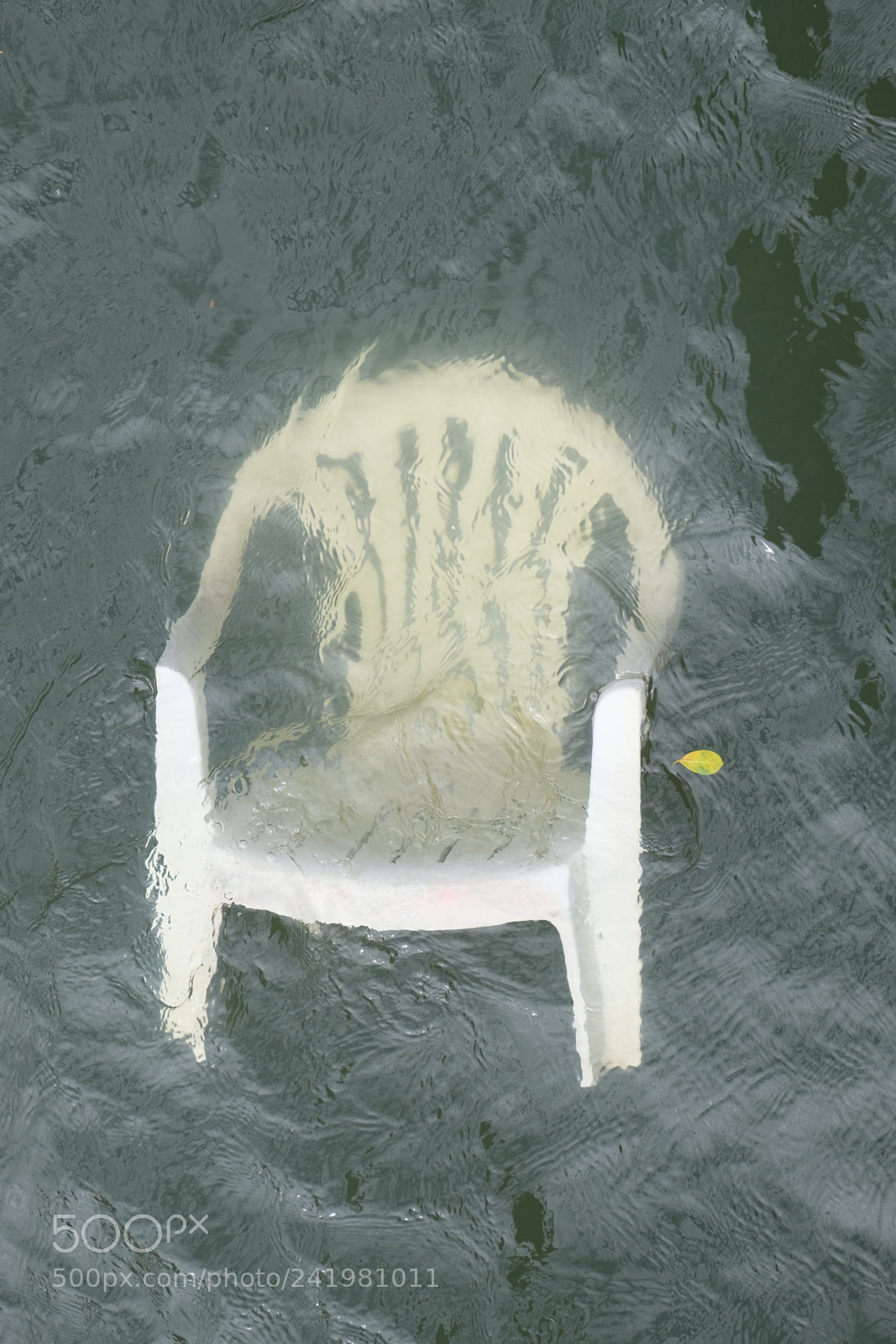 Fujifilm X-T20 sample photo. Water chair photography