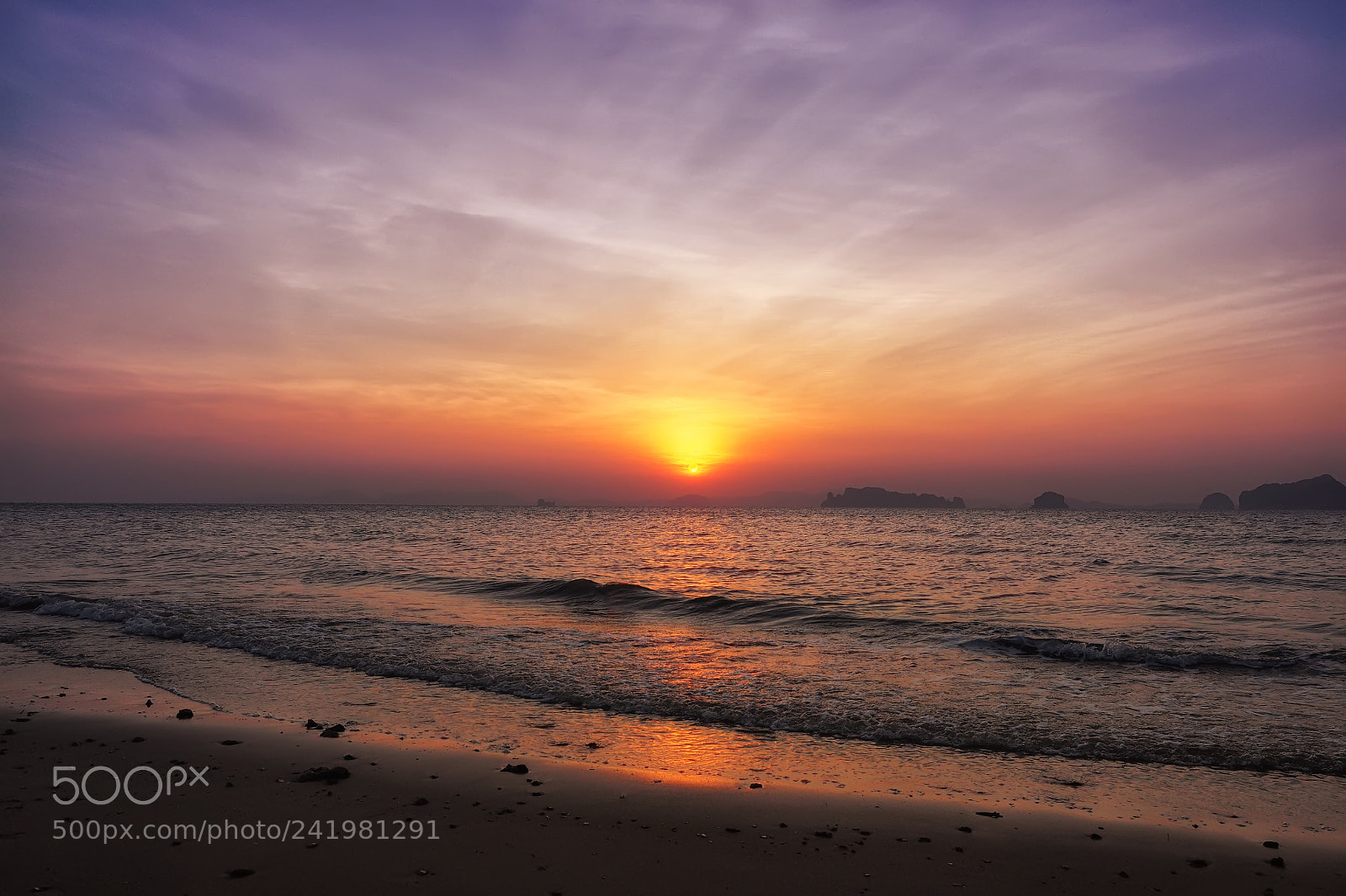 Olympus OM-D E-M1 Mark II sample photo. Twilight at tubkaek beach photography