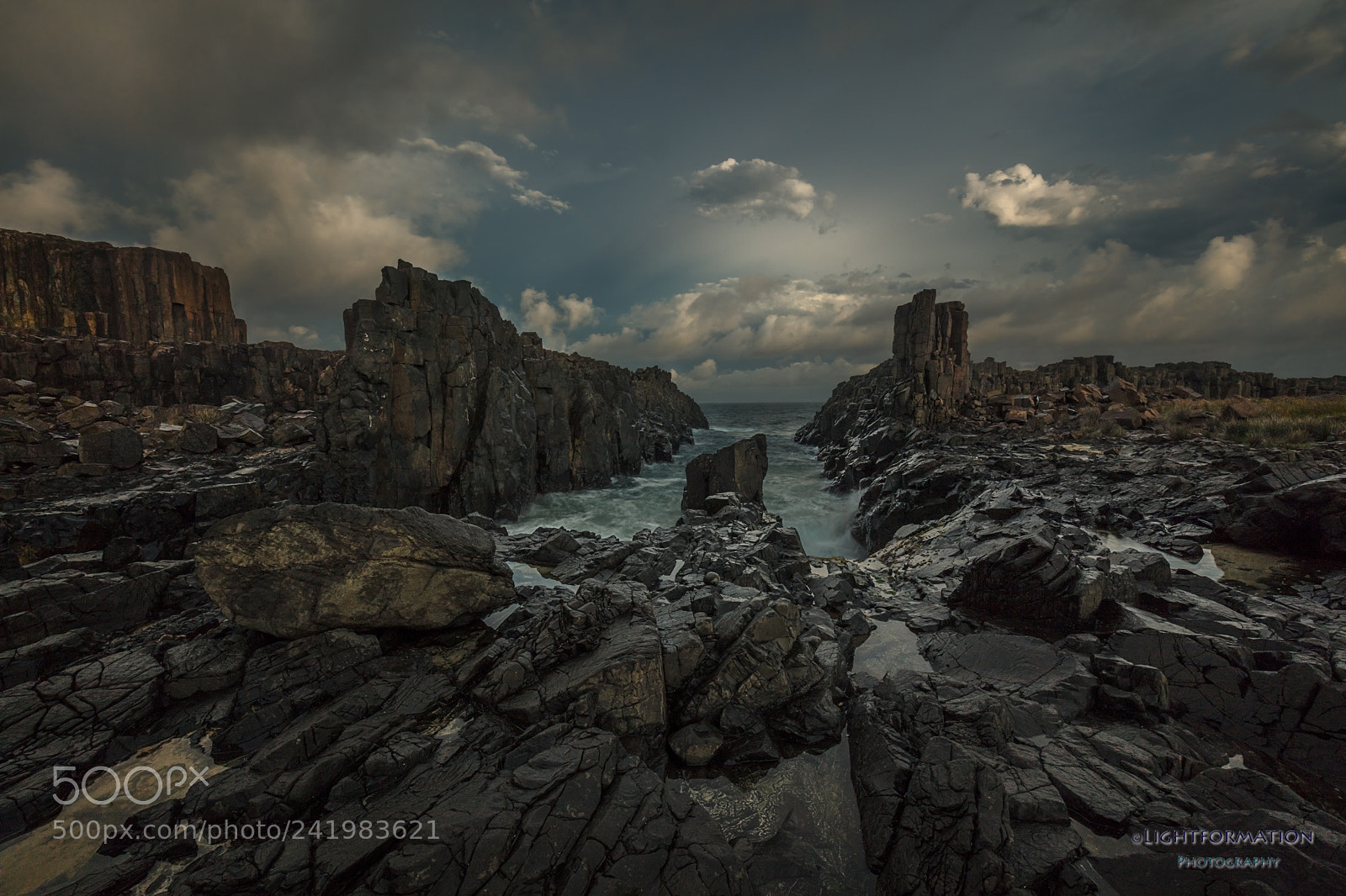 Canon EOS 5DS R sample photo. Dark photography