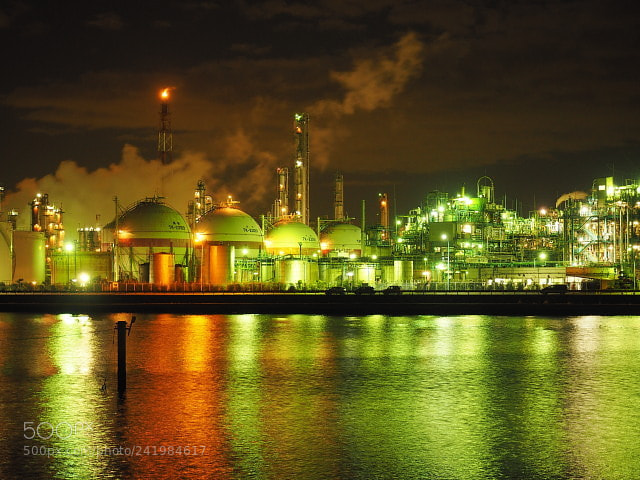 Olympus OM-D E-M1 sample photo. 工場夜景 photography