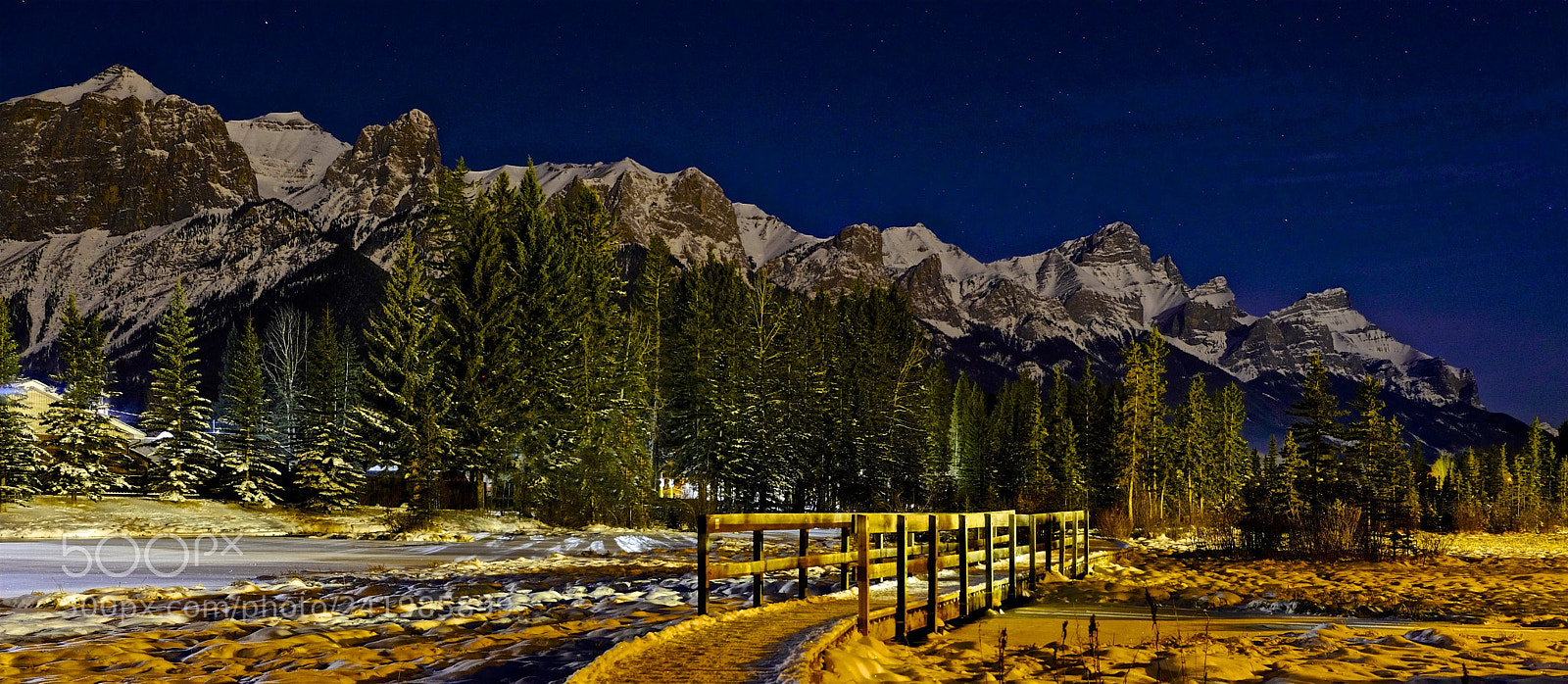 Fujifilm X-T2 sample photo. Canmore night photography