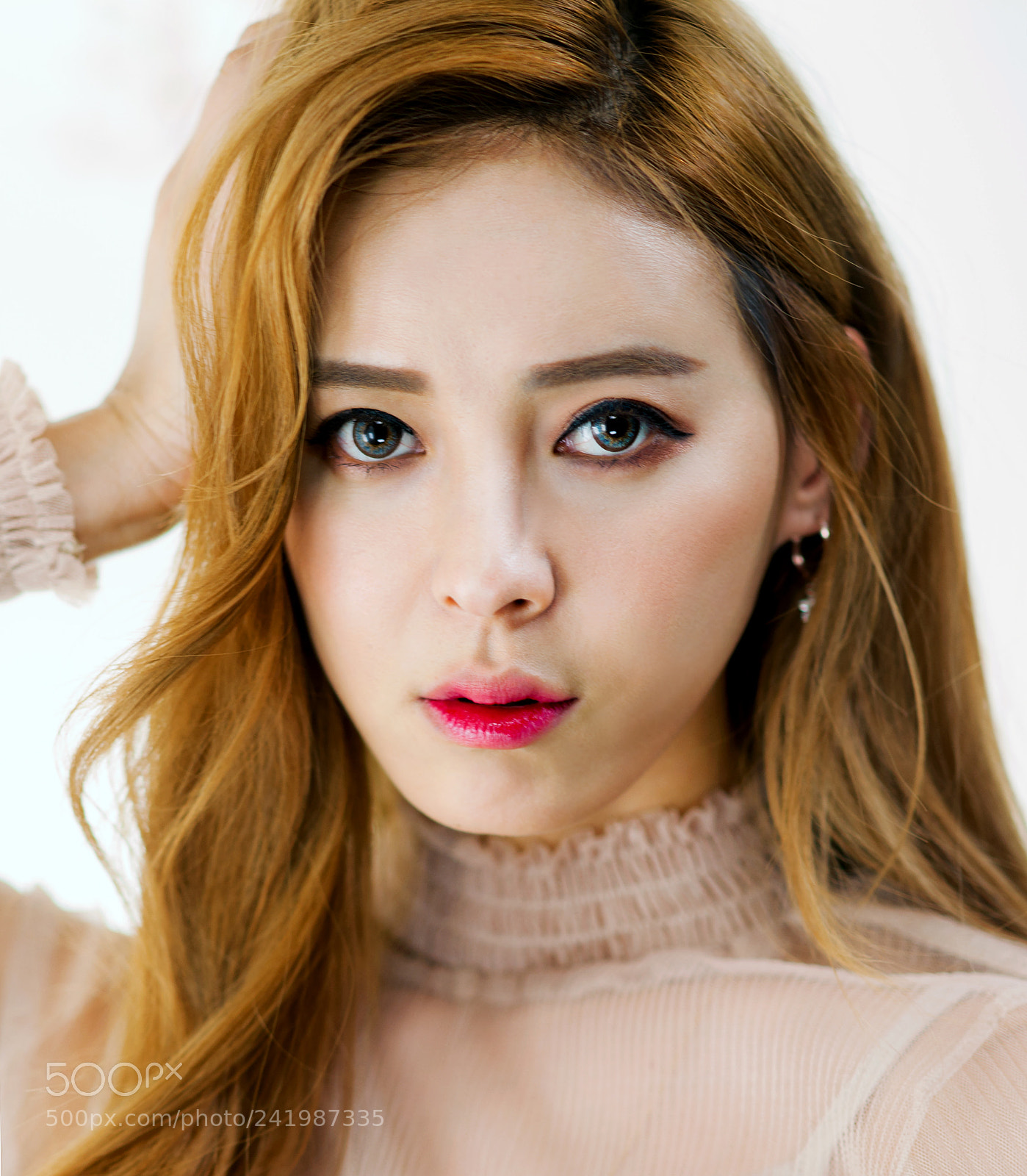 Sony Alpha DSLR-A900 sample photo. The face,, photography