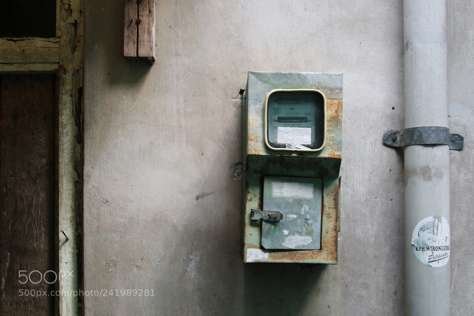 Canon EOS 750D (EOS Rebel T6i / EOS Kiss X8i) sample photo. Wall photography