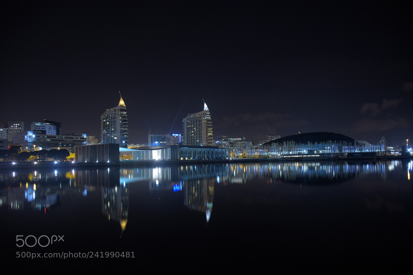 Nikon D5500 sample photo. Lisbon by night photography