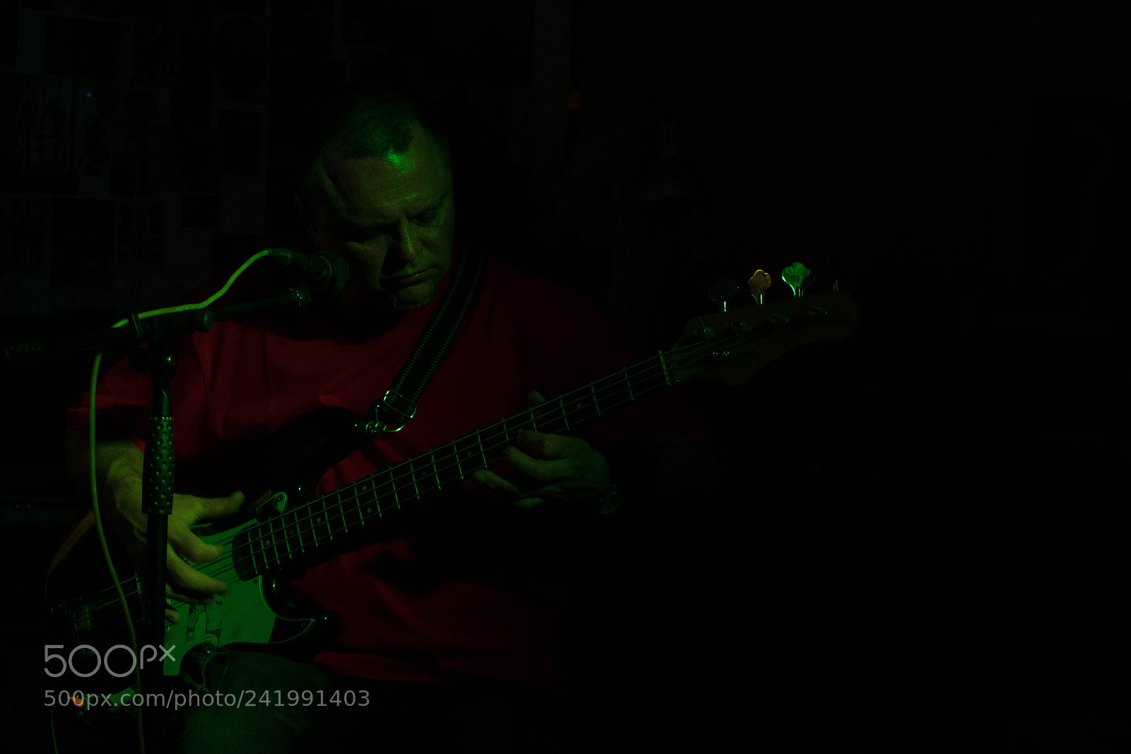 Nikon D3400 sample photo. Red shirt photography