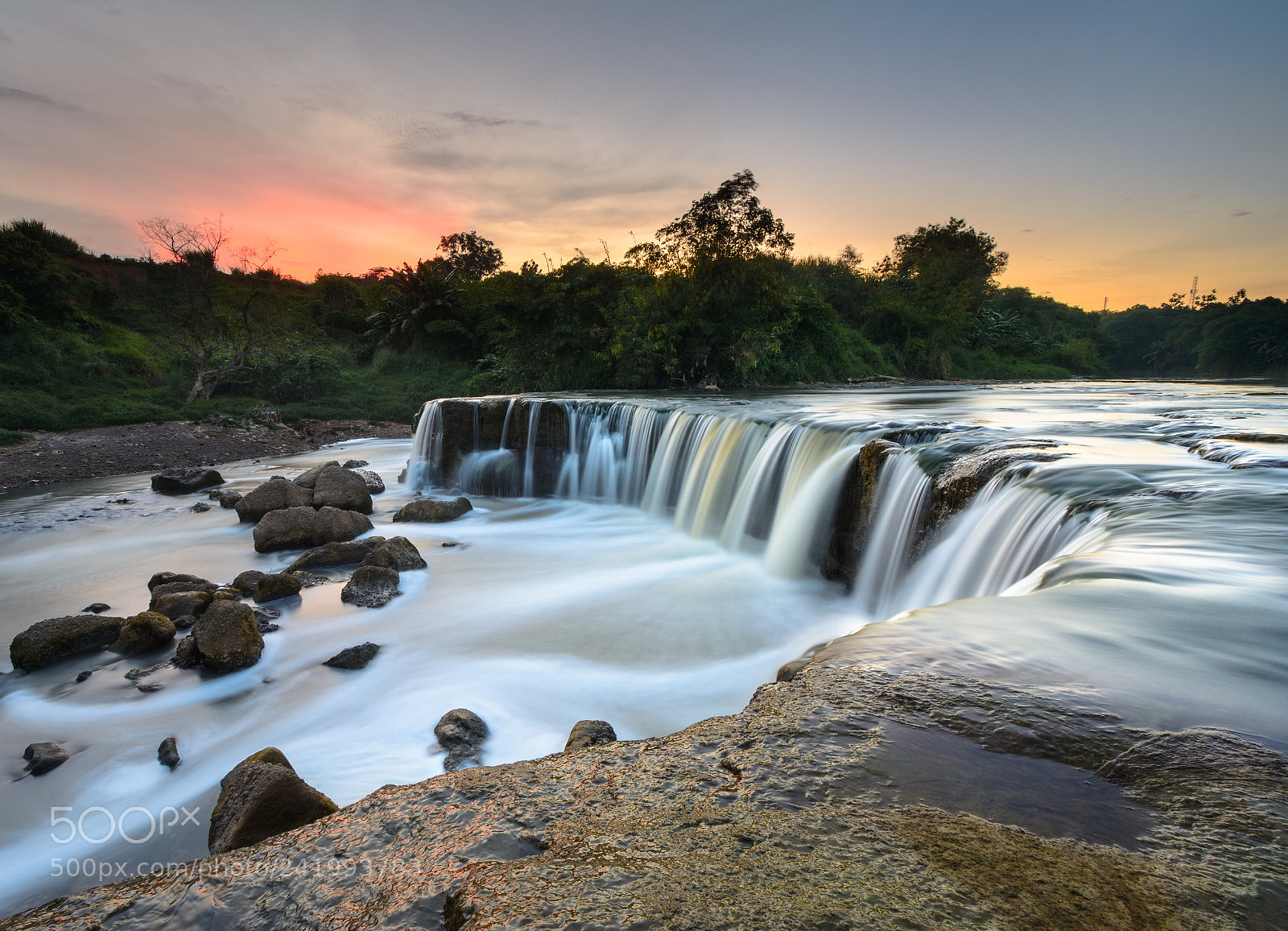 Nikon D7100 sample photo. Parigi waterfall photography
