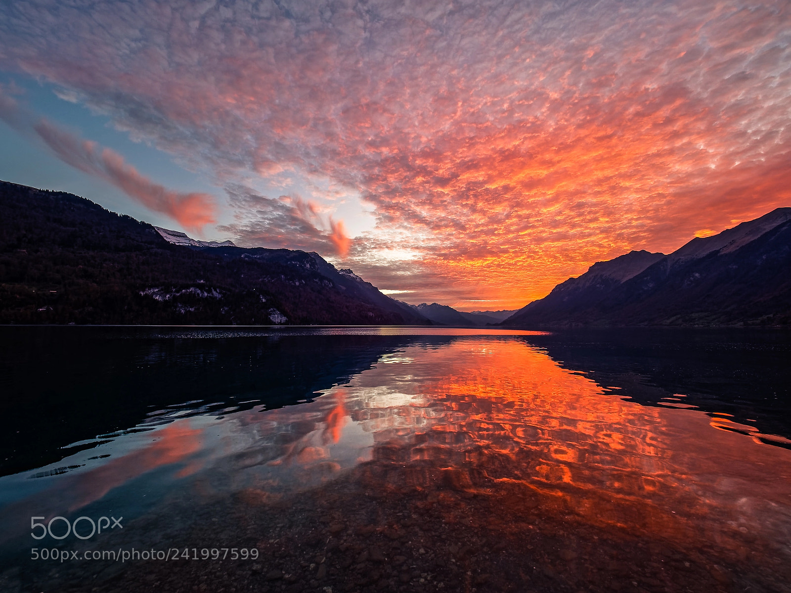 Olympus OM-D E-M1 sample photo. Lake brienz sunset photography