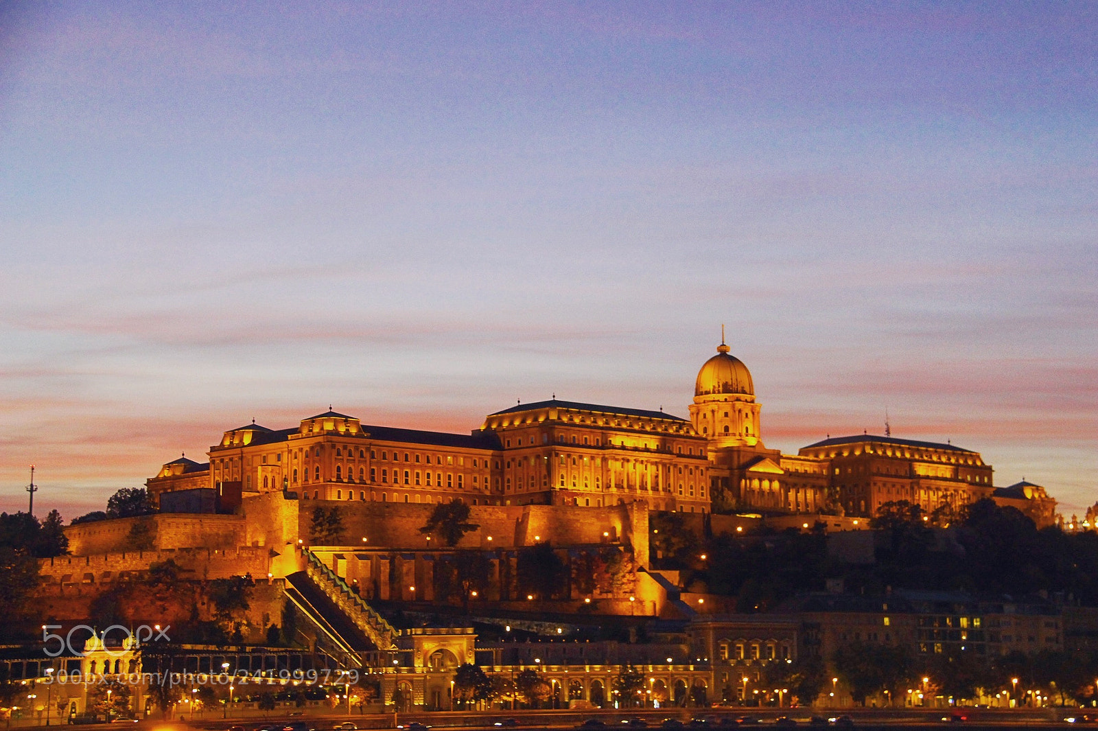 Canon EOS 100D (EOS Rebel SL1 / EOS Kiss X7) sample photo. Buda castle twilight sunset photography