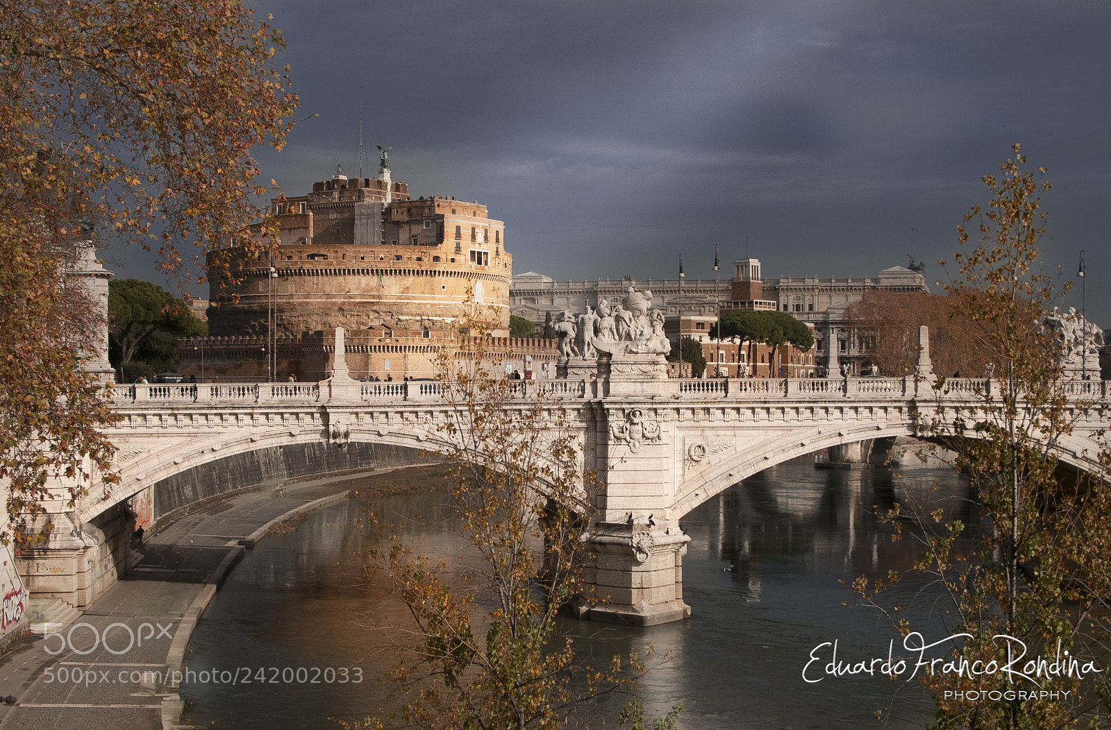 Canon EOS 400D (EOS Digital Rebel XTi / EOS Kiss Digital X) sample photo. Castel sant'angelo photography