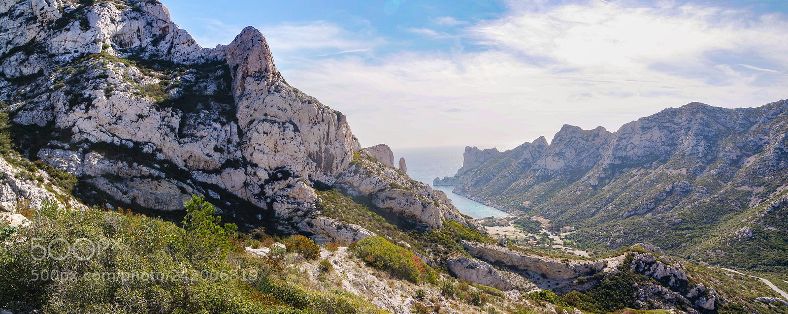 Samsung NX3000 sample photo. Calanque de sormiou photography
