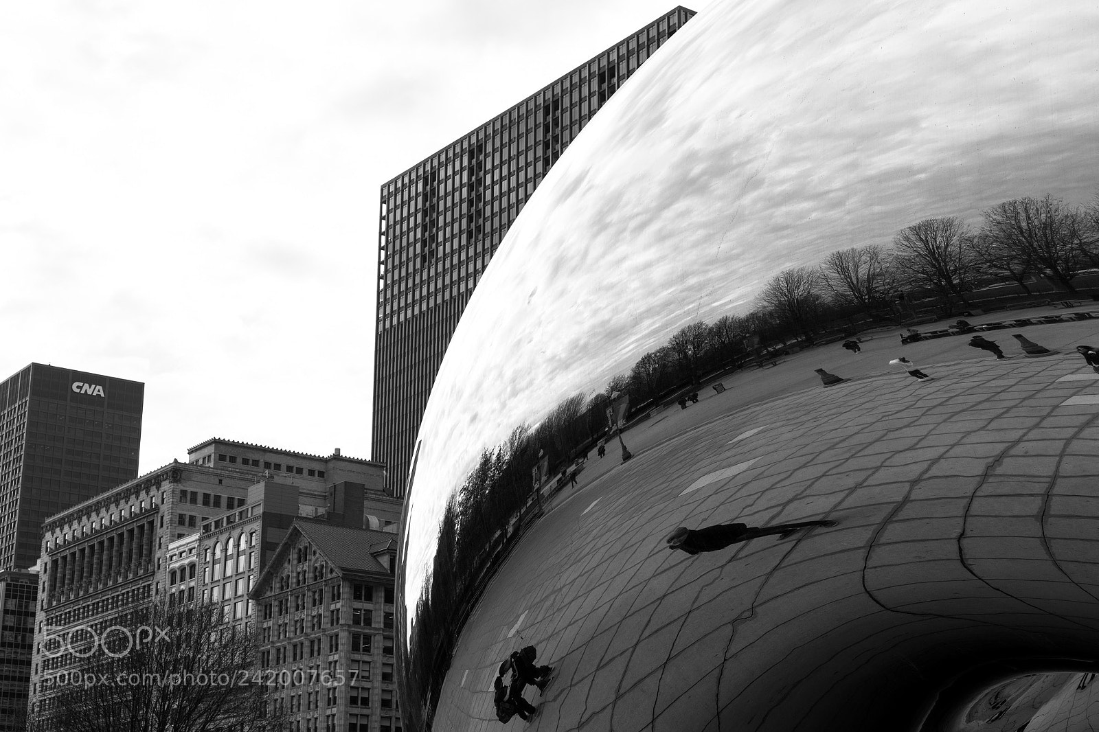 Sony a7 II sample photo. Sky in cloud gate photography