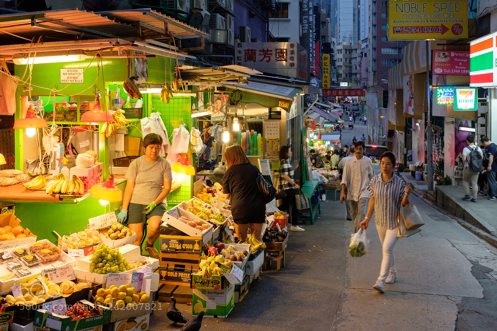 Fujifilm X100F sample photo. Street in hong kong photography