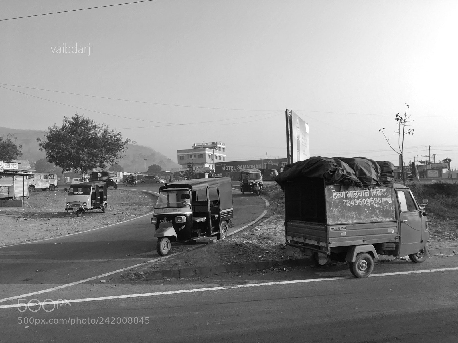 Apple iPhone SE sample photo. Transportation photography