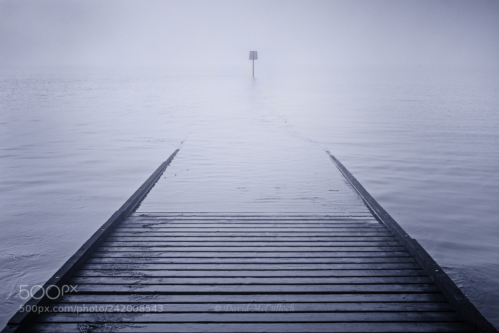 Canon EOS 500D (EOS Rebel T1i / EOS Kiss X3) sample photo. Fog over lytham jetty photography