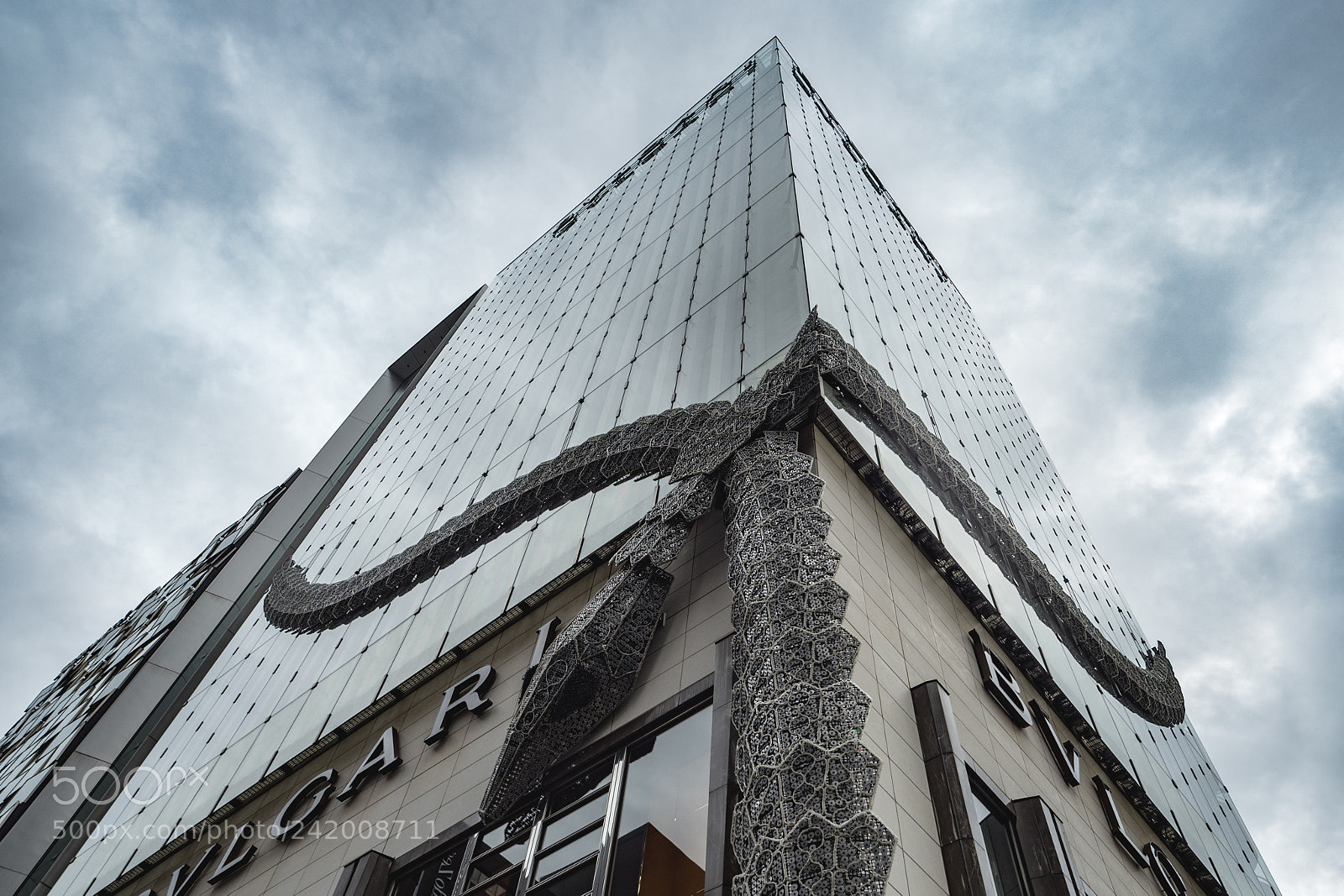 Olympus PEN-F sample photo. Ginza photography