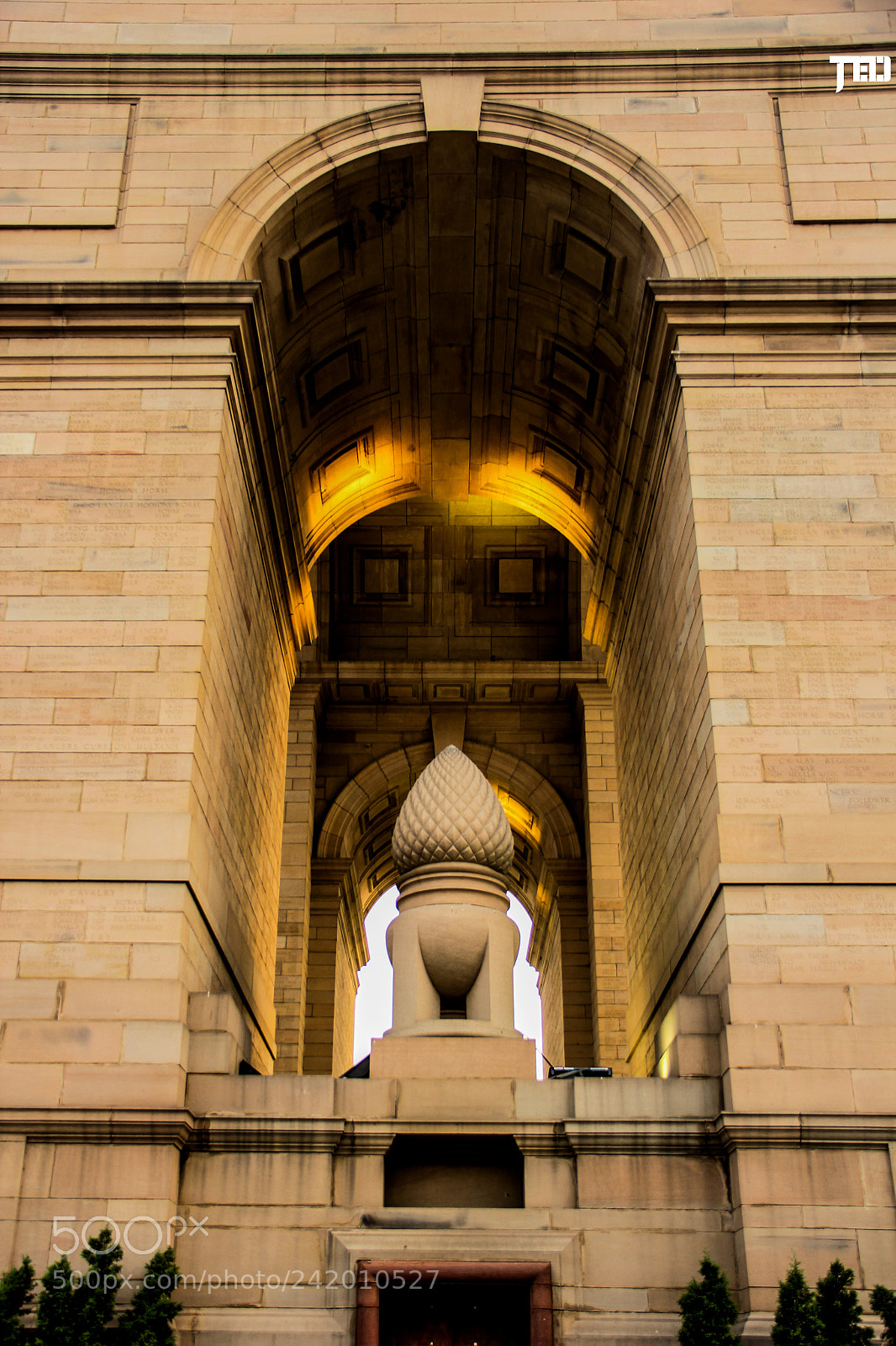 Canon EOS 550D (EOS Rebel T2i / EOS Kiss X4) sample photo. Monument of patriotism photography