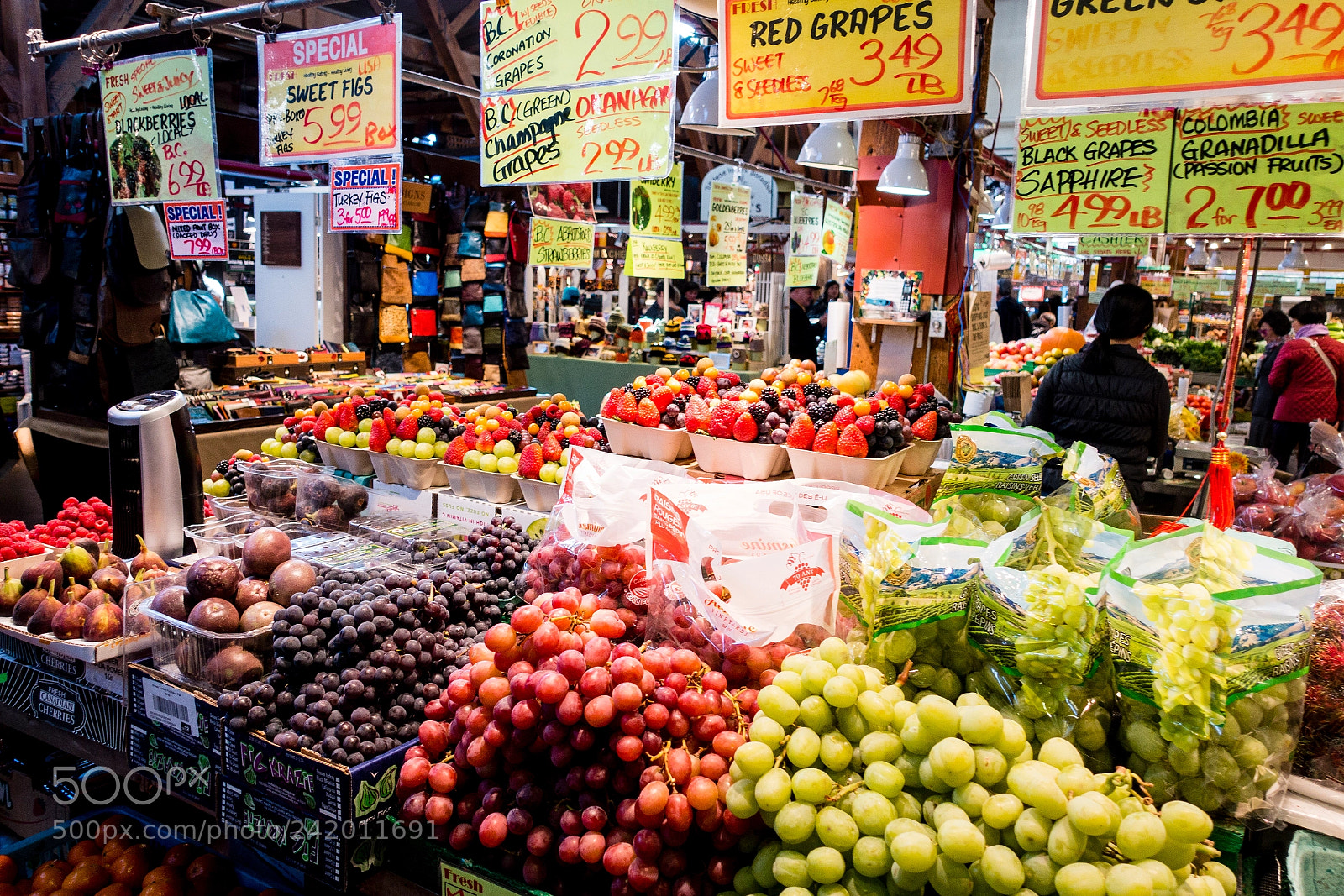 Sony Cyber-shot DSC-RX100 III sample photo. Vancouver food market photography