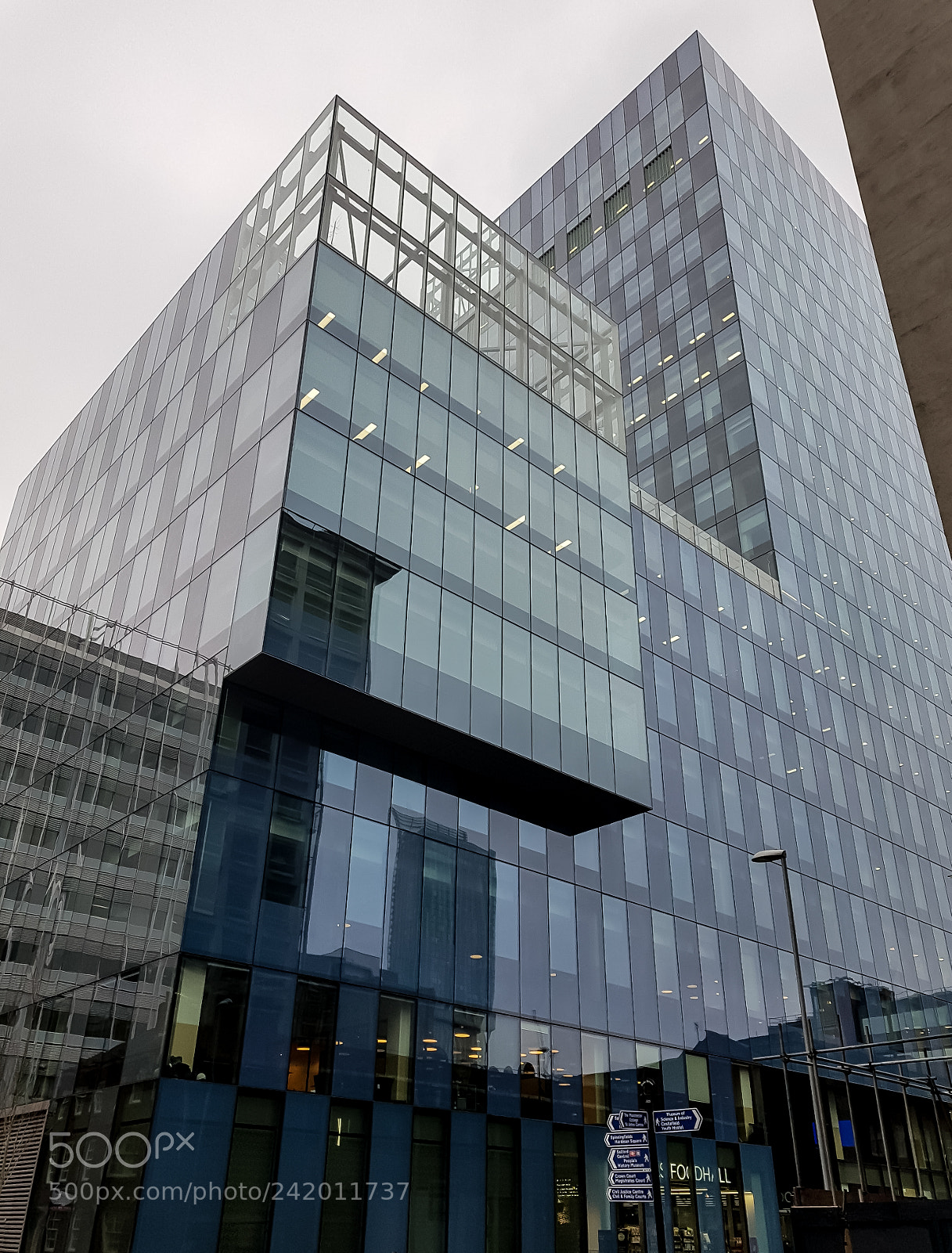 Samsung Galaxy S7 sample photo. Glass tower photography