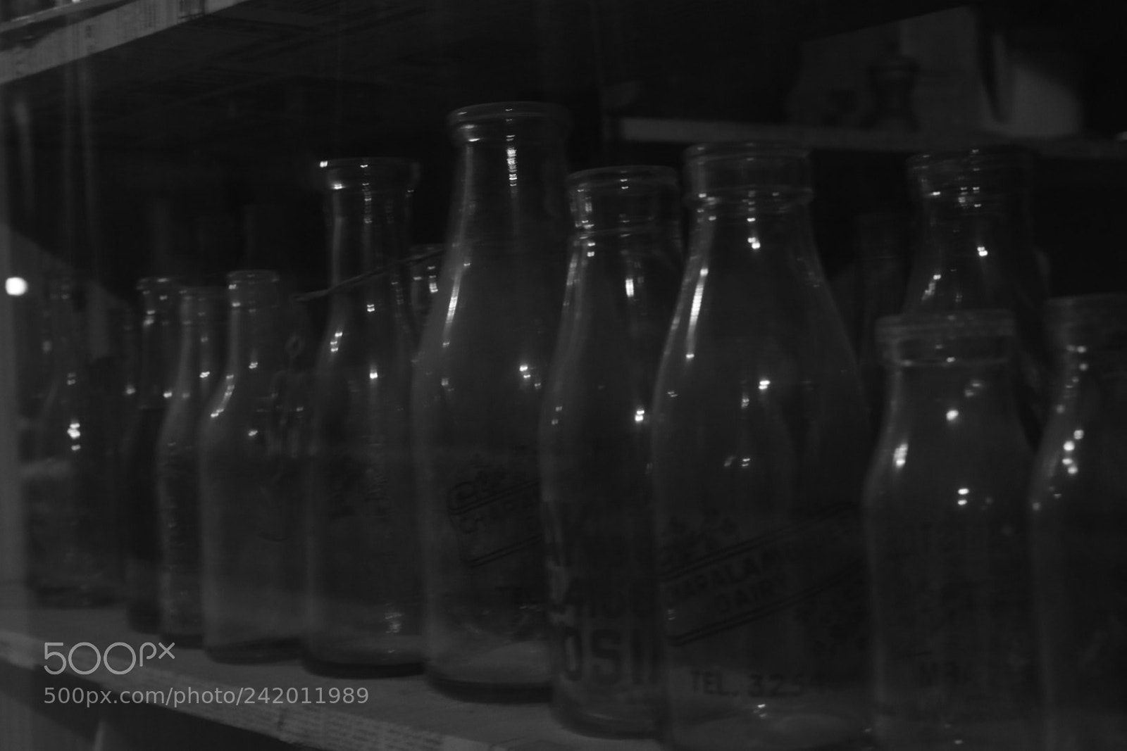 Nikon D5300 + Nikon AF-S DX Nikkor 35mm F1.8G sample photo. Untitled photography