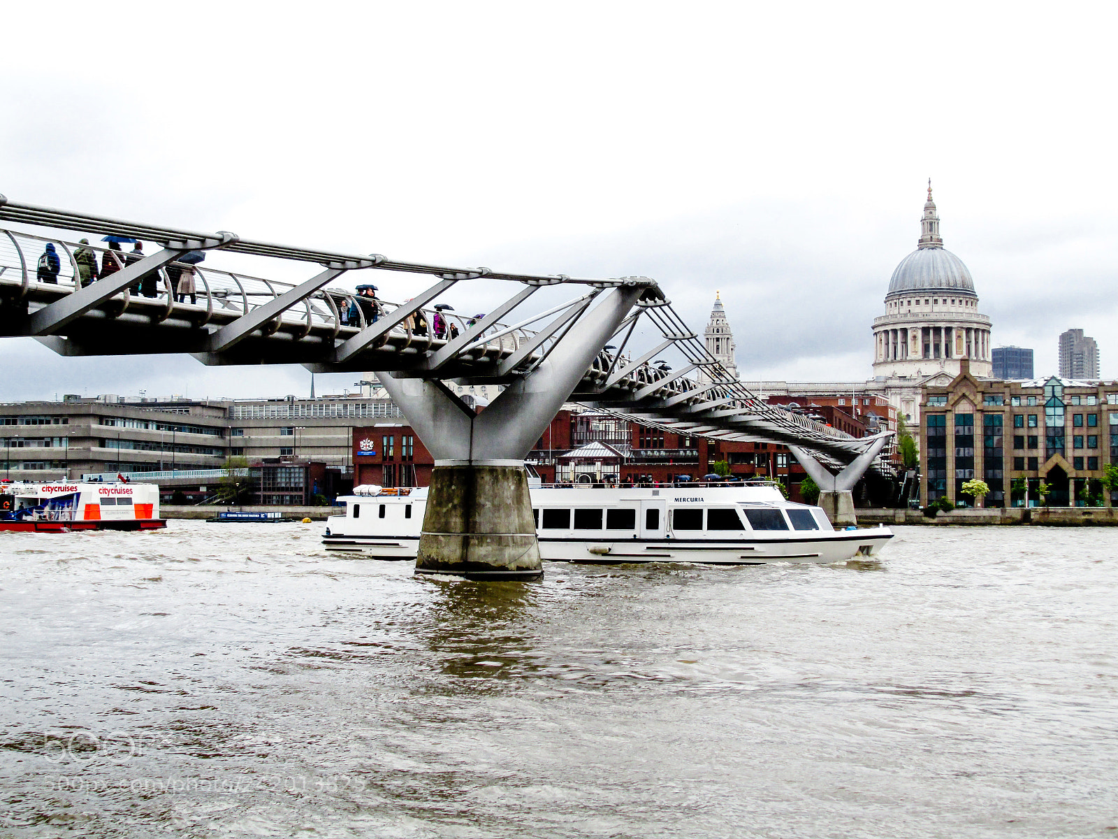Canon PowerShot SX500 IS sample photo. London, england photography