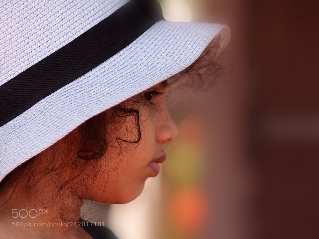 Olympus OM-D E-M5 sample photo. Hat photography